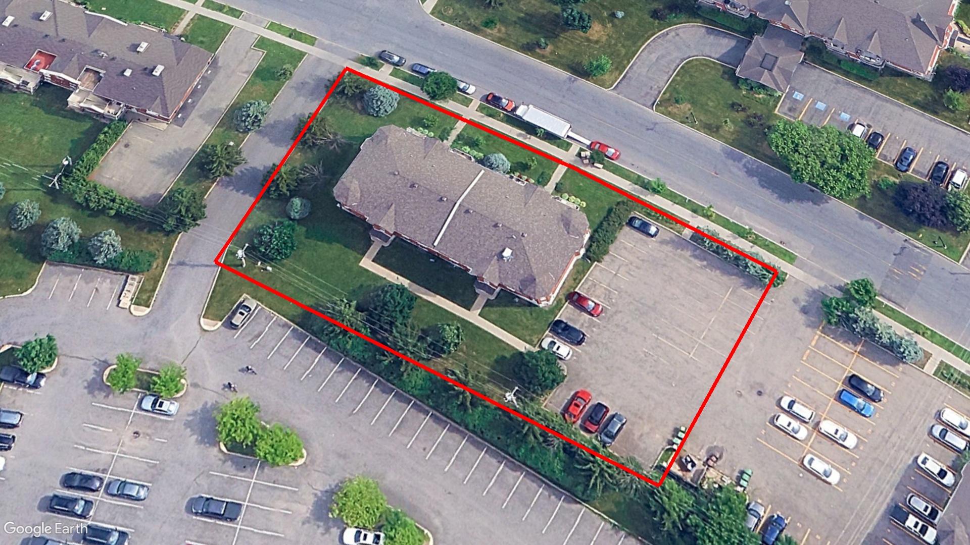 Tax Sale Montreal, Quebec - 051214-71