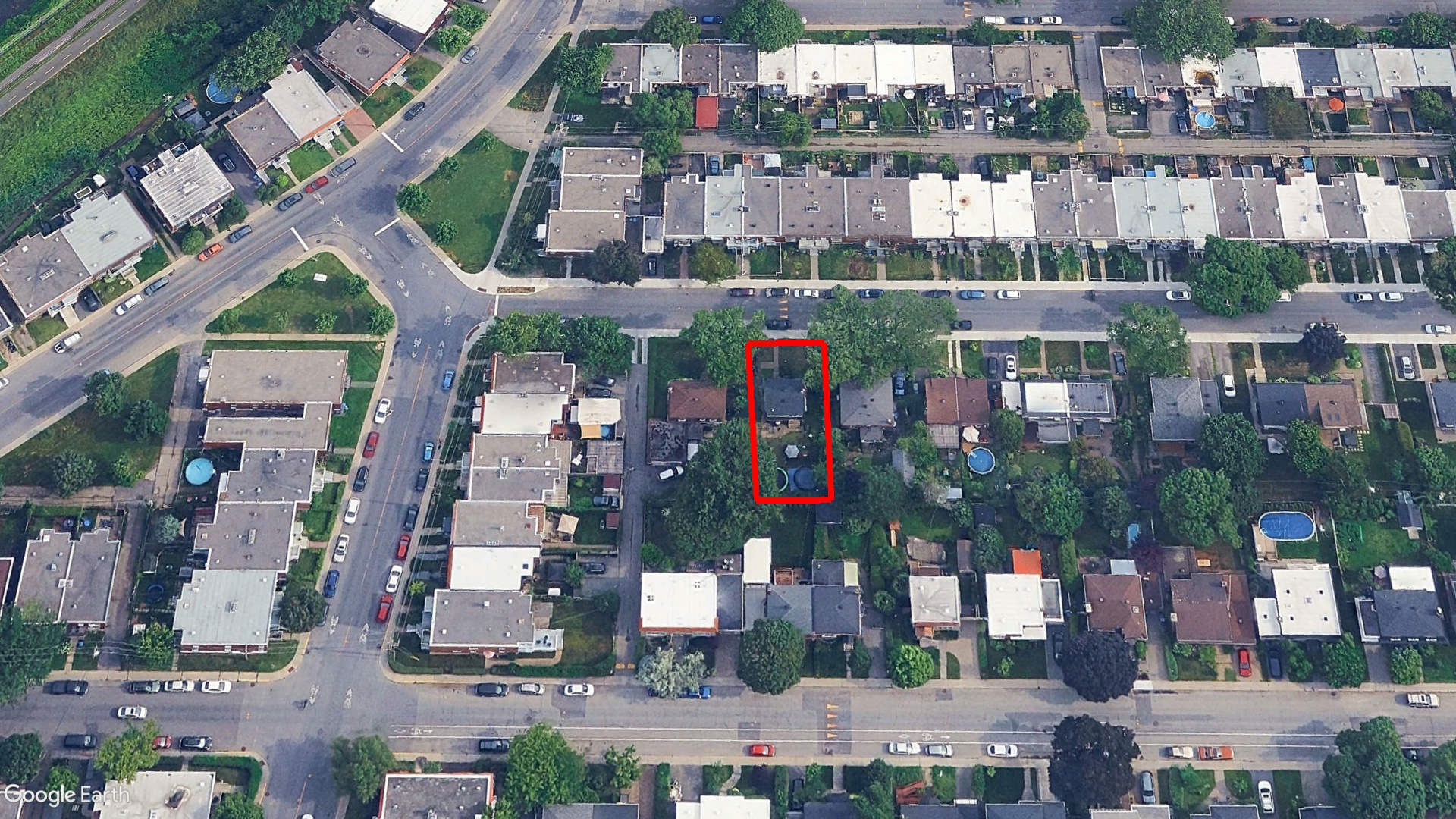 Tax Sale Montreal, Quebec - 010512-26