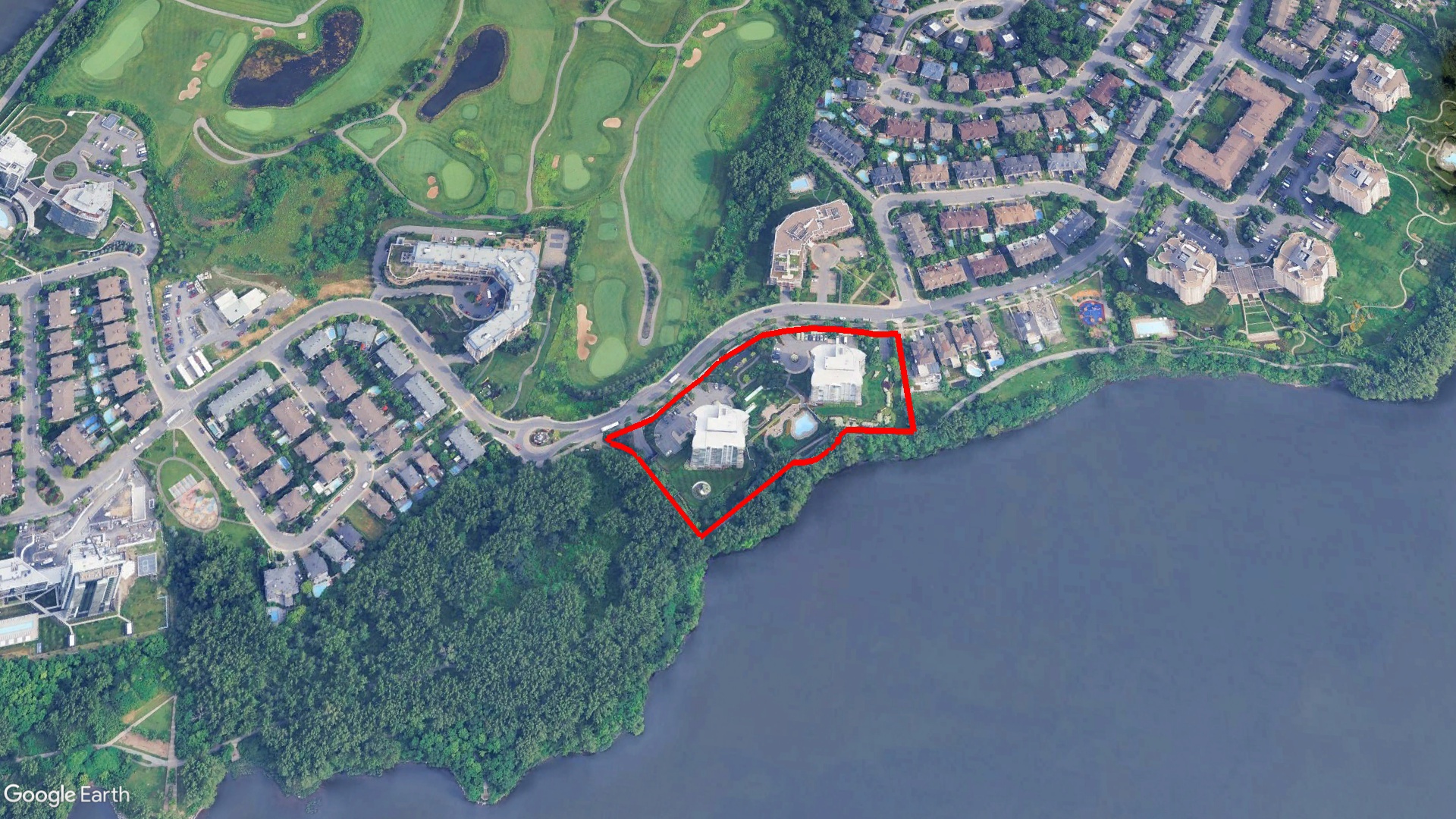 Tax Sale Montreal, Quebec - 051705-41