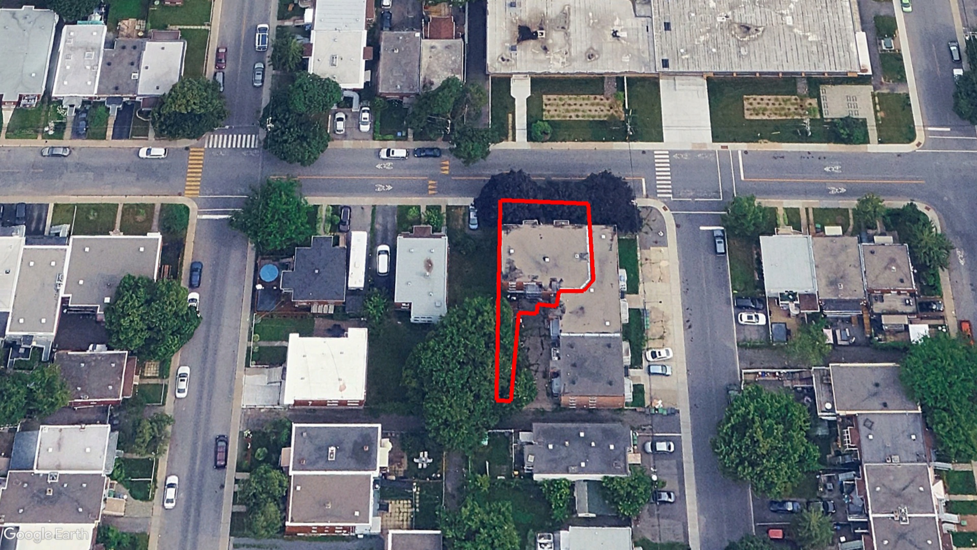 Tax Sale Montreal, Quebec - 050575-35