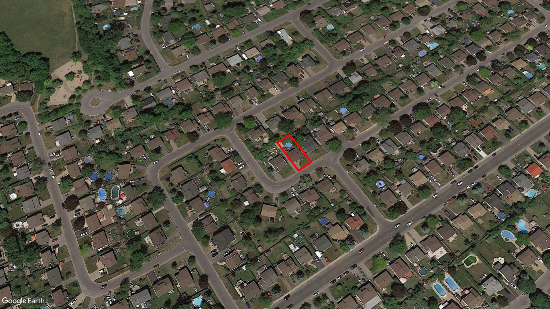 Tax Sale Montreal, Quebec - 040295-37