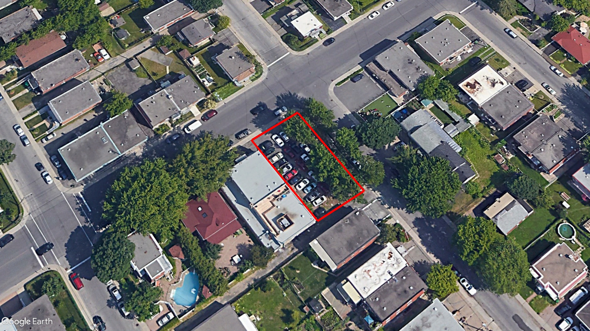 Tax Sale Montreal, Quebec - 020816-56