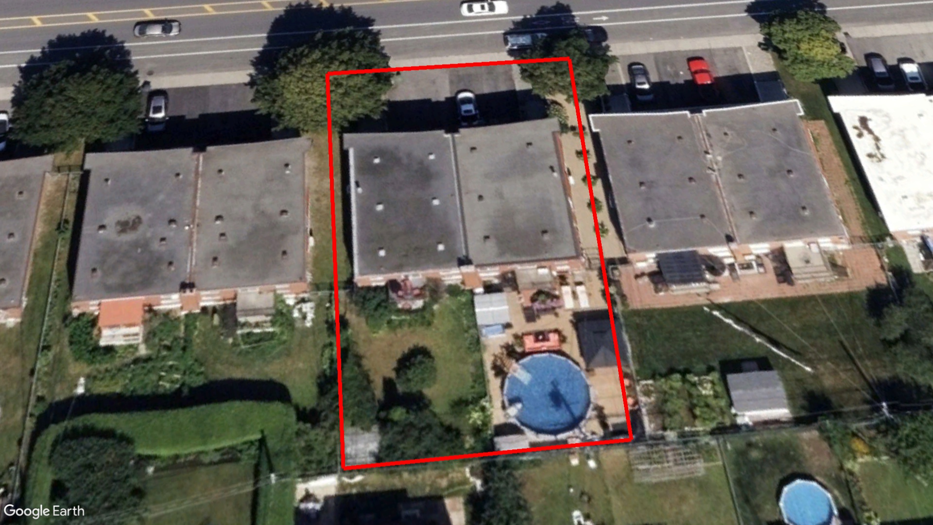 Tax Sale Montreal, Quebec - 040406-86