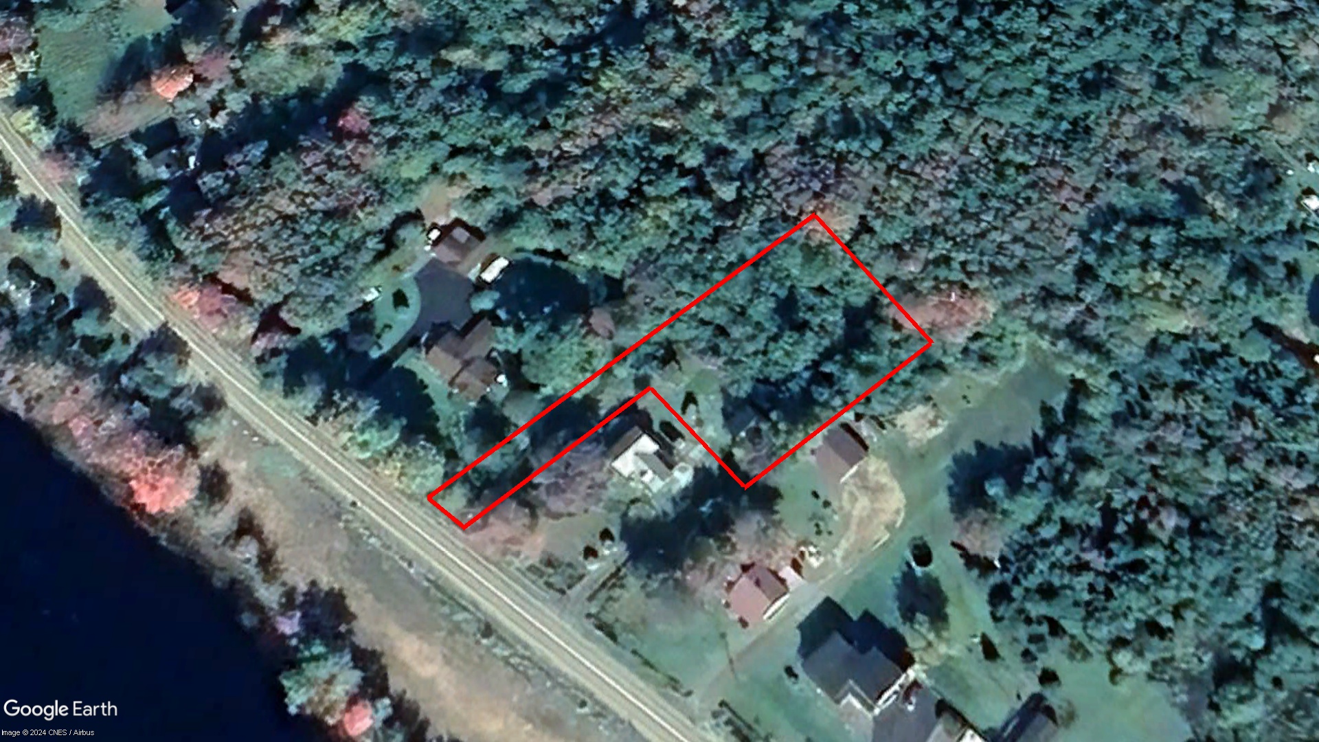 Tax Sale Lunenburg, Nova Scotia - 09680055