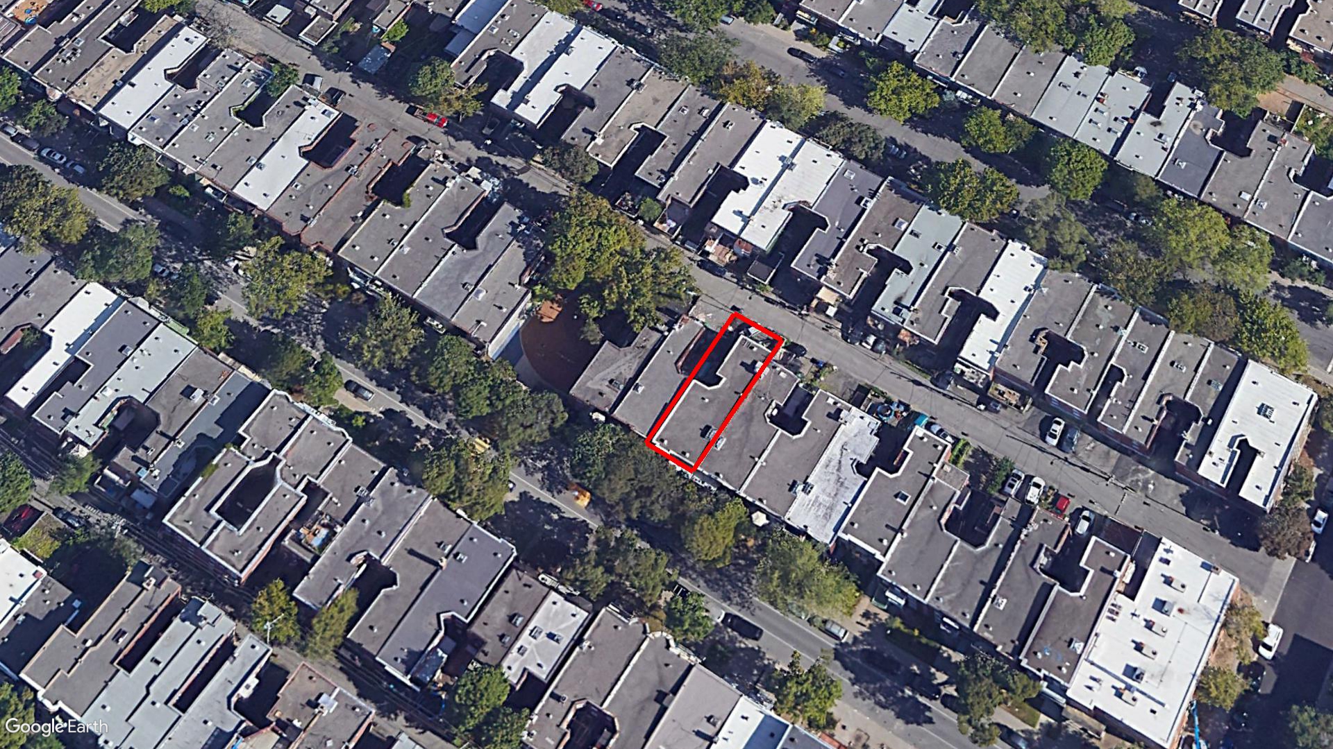 Tax Sale Montreal, Quebec - 030331-47