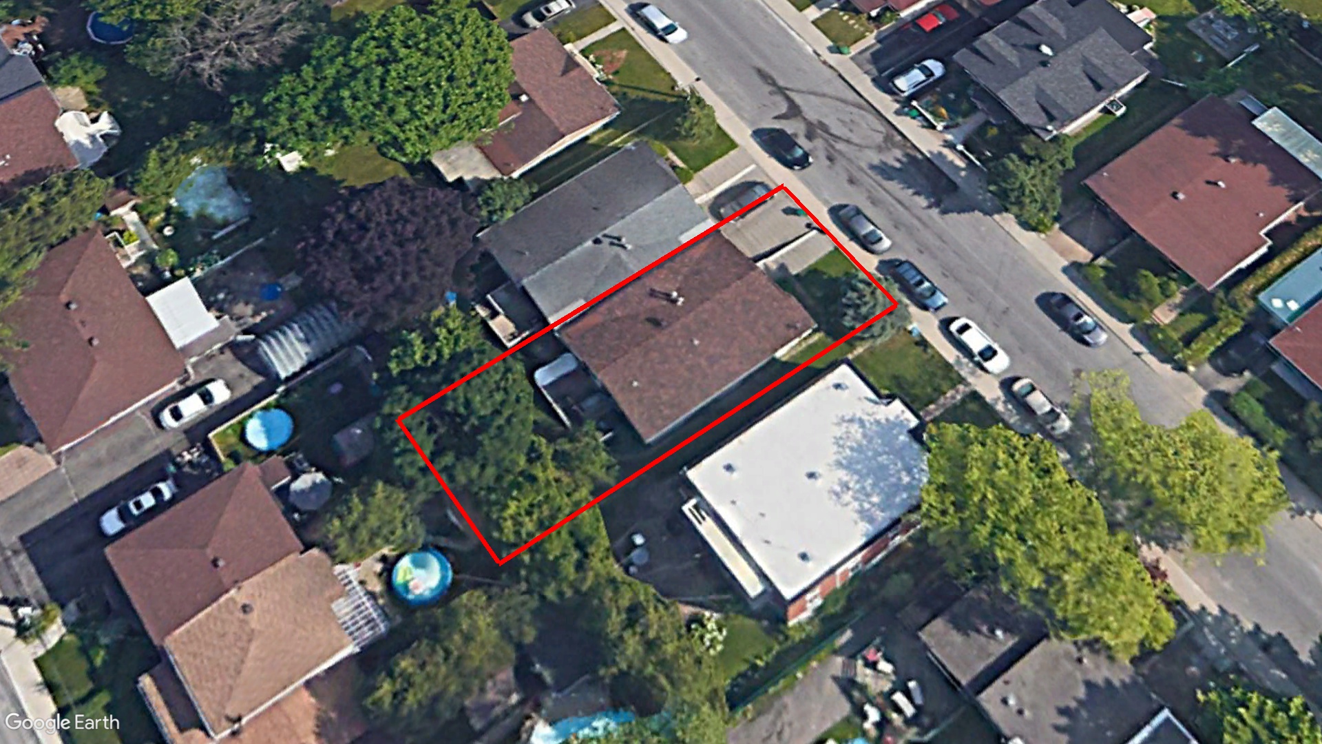 Tax Sale Montreal, Quebec - 021656-51