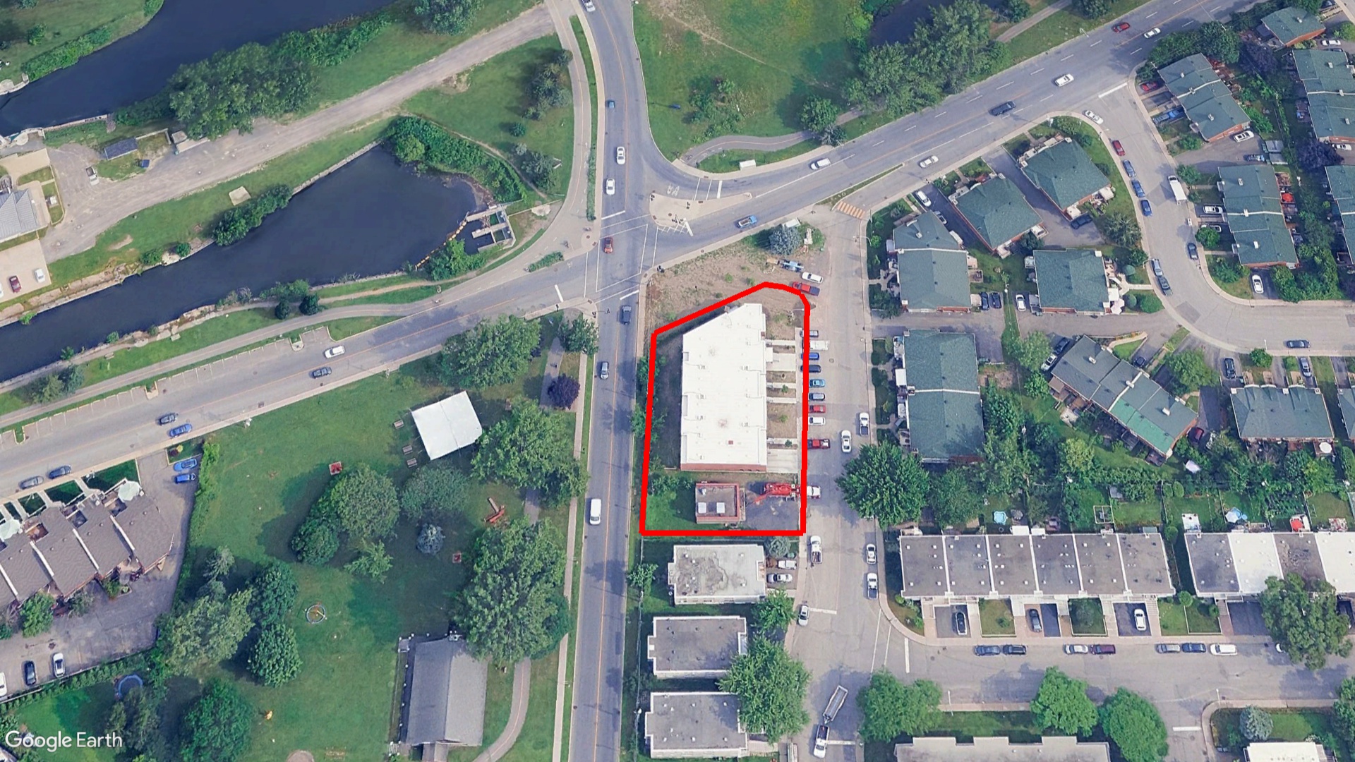 Tax Sale Montreal, Quebec - 052996-54