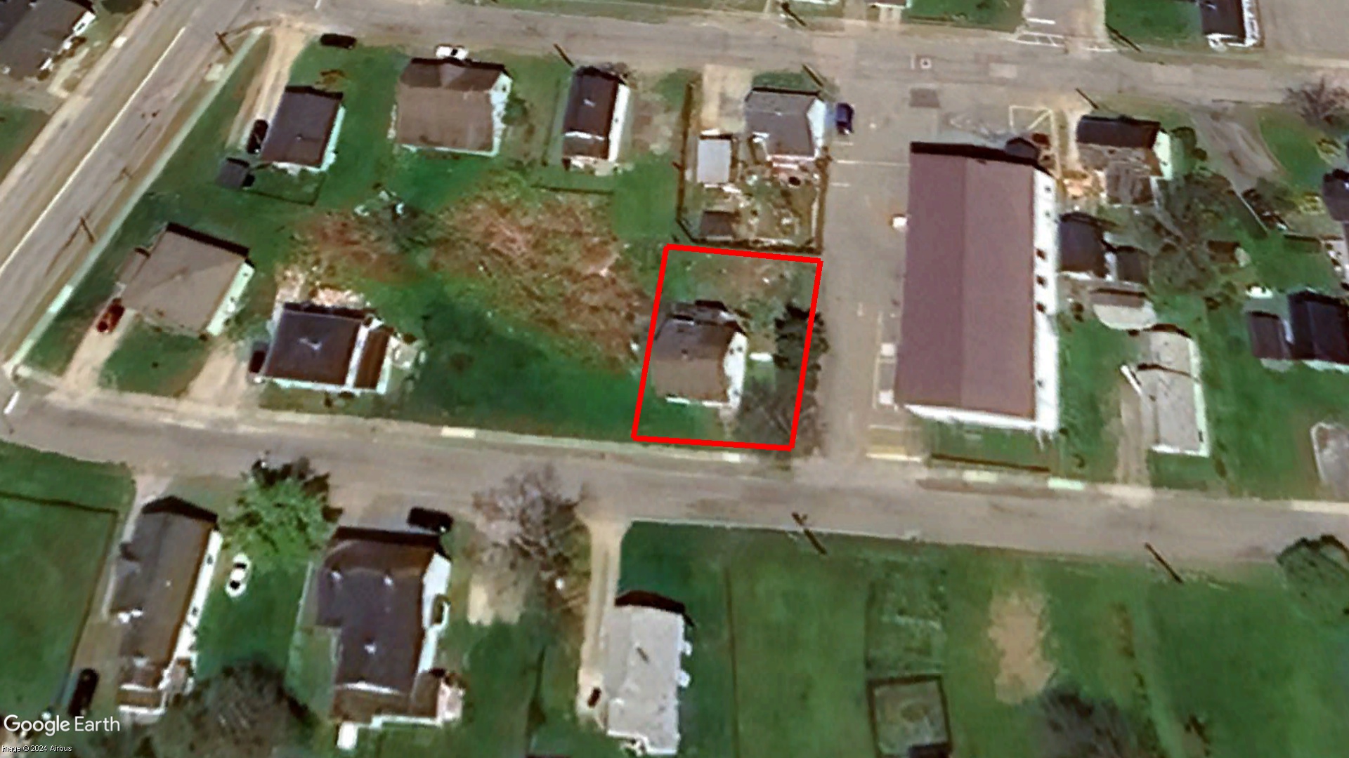 Tax Sale Yarmouth, Nova Scotia - 04484207