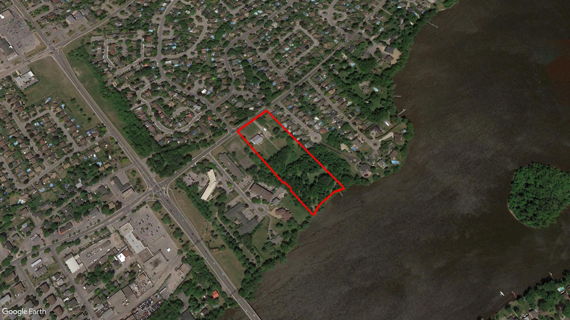 Tax Sale Montreal, Quebec - 041229-60