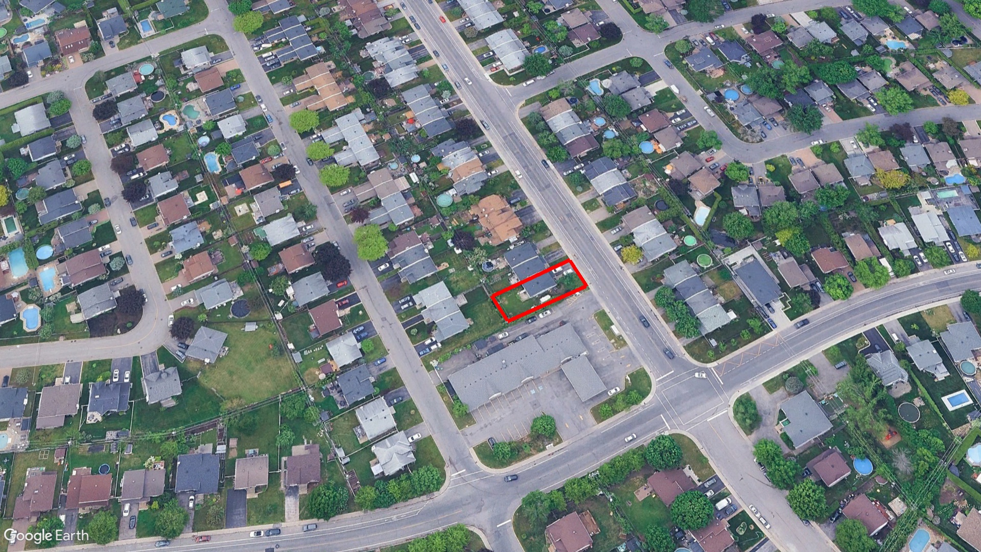 Tax Sale Montreal, Quebec - 041361-66