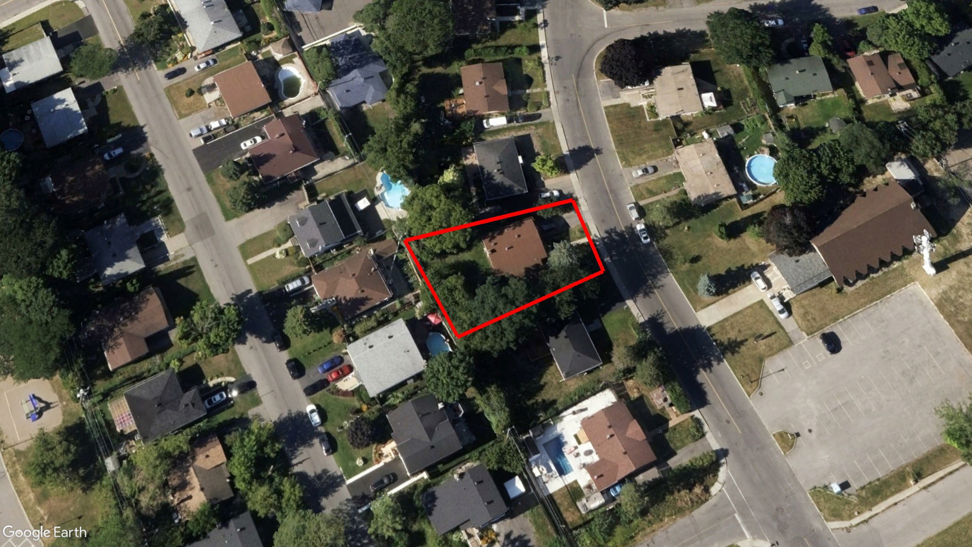 Tax Sale Montreal, Quebec - 040068-46