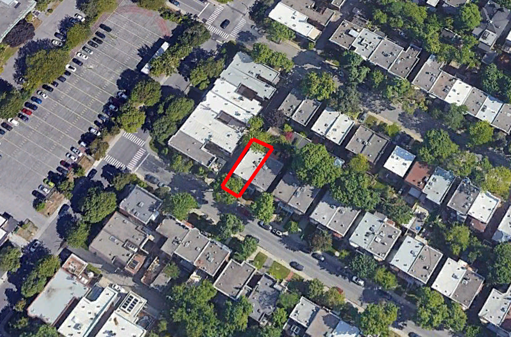 Tax Sale Montreal, Quebec - 030309-04