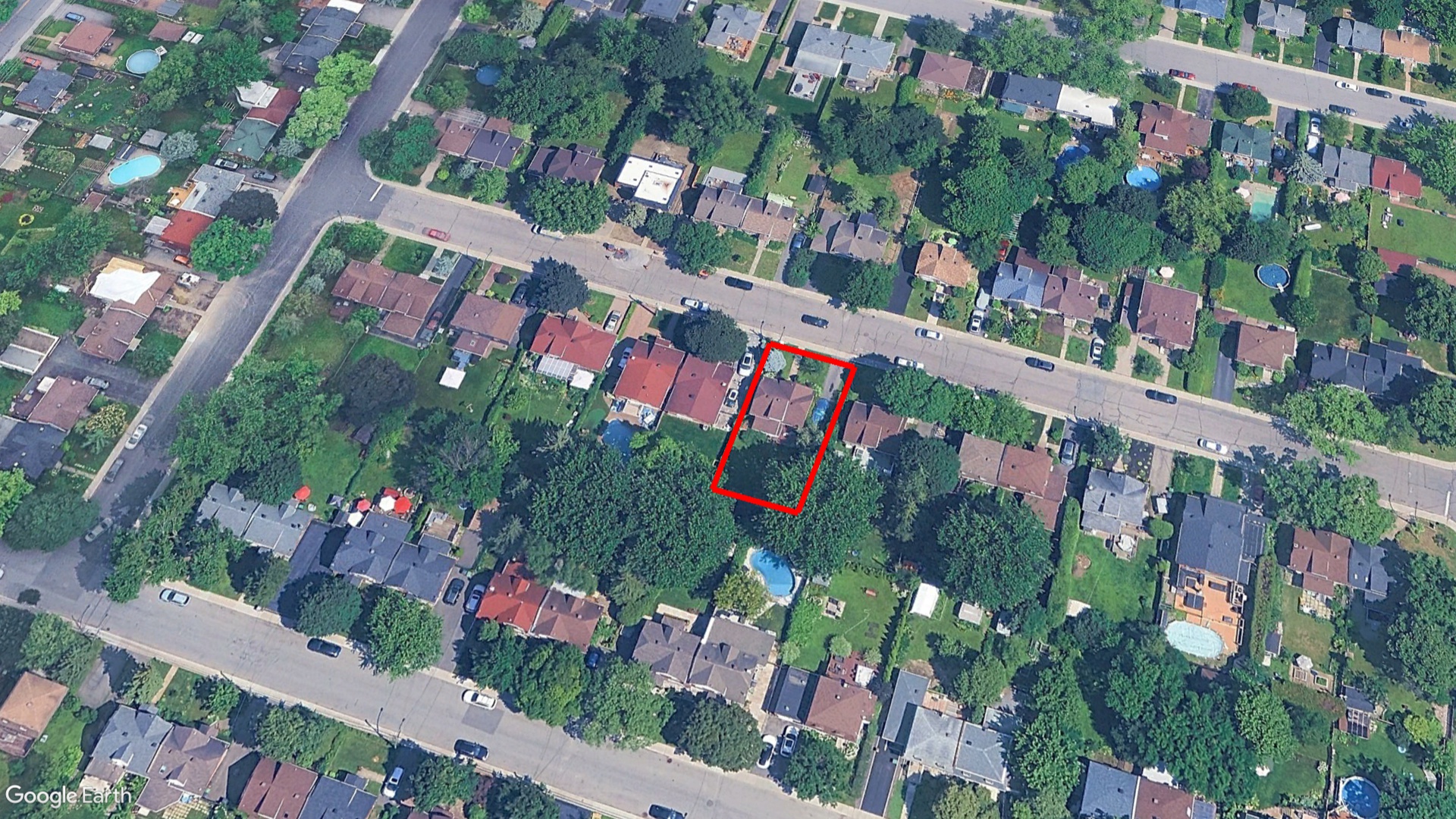 Tax Sale Montreal, Quebec - 040309-13