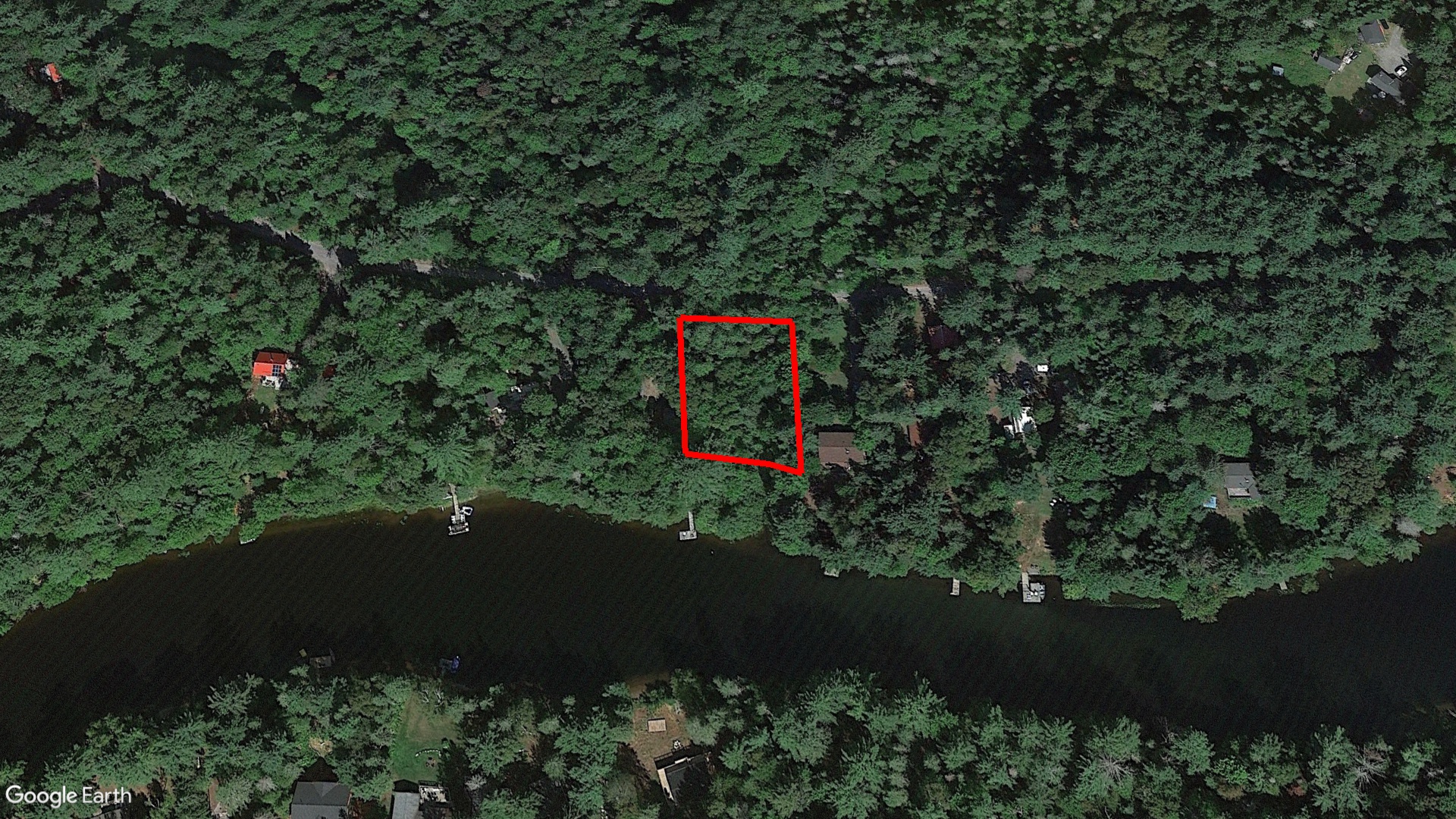 Tax Sale Huntsville, Ontario -  44 42 040 009 05700 0000