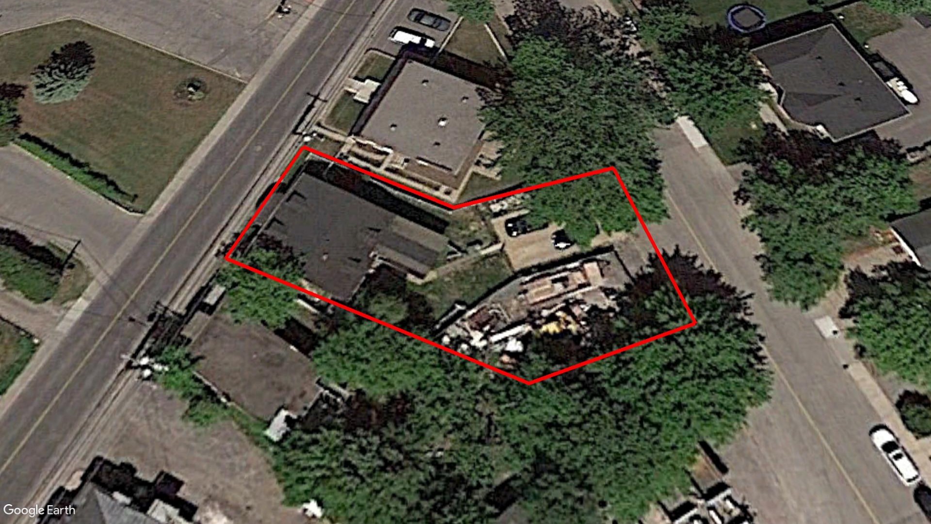 Tax Sale Montreal, Quebec - 040846-56