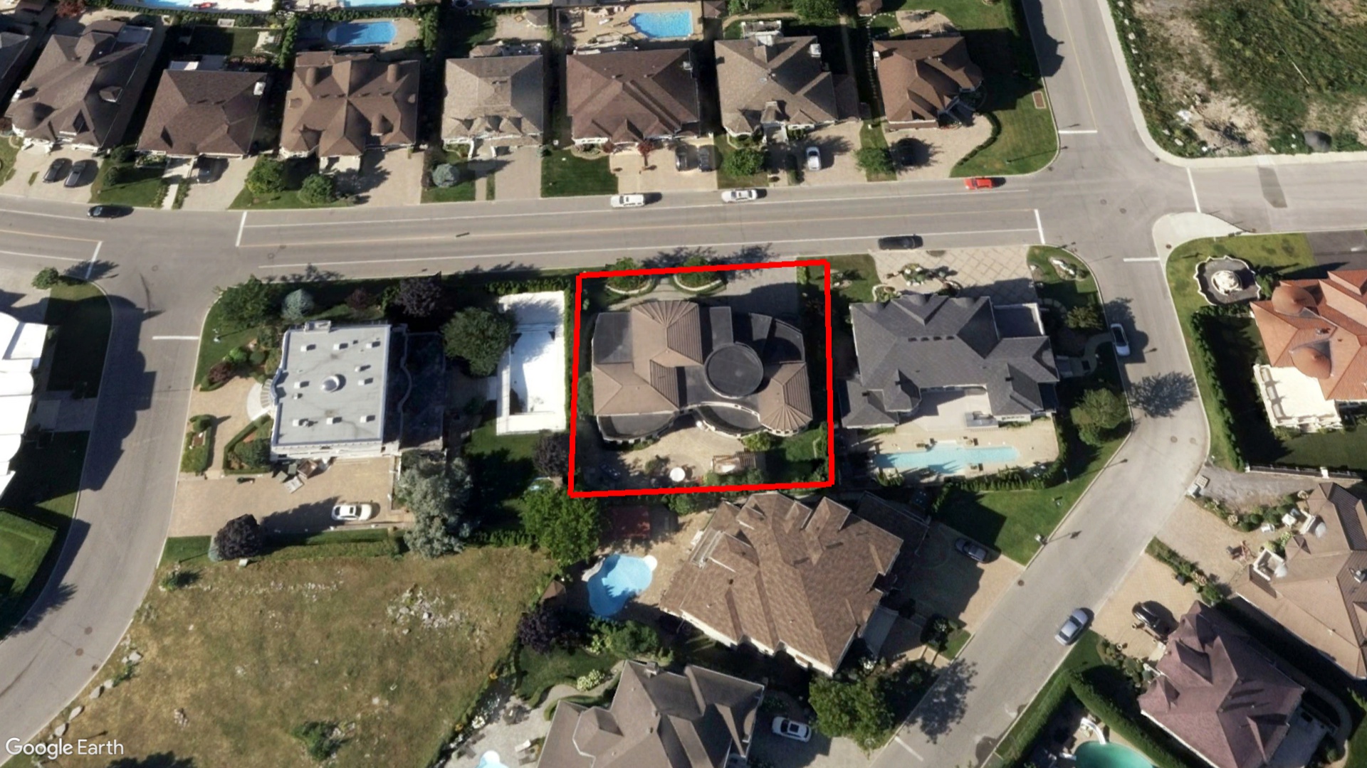 Tax Sale Montreal, Quebec - 051236-23