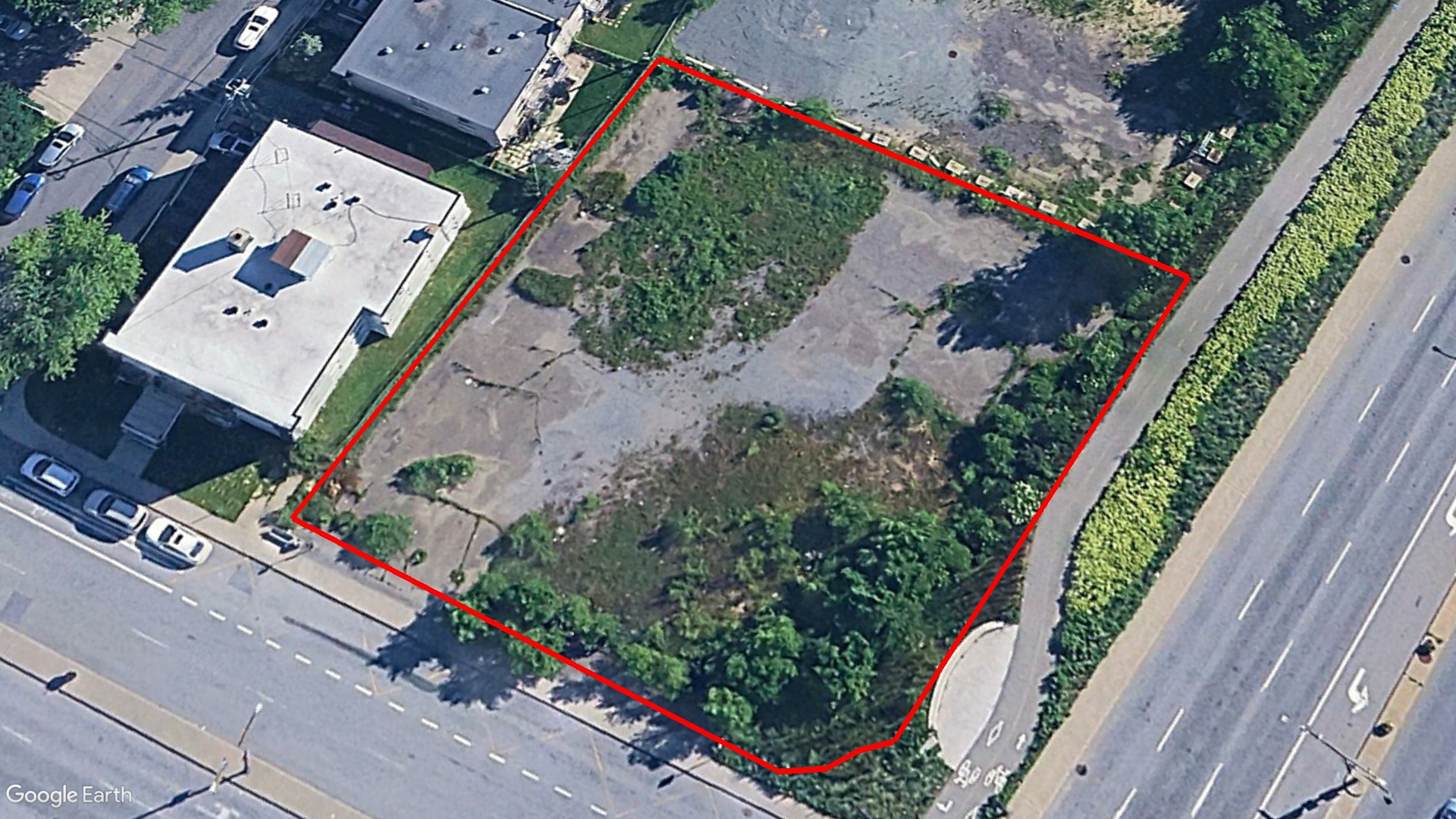 Tax Sale Montreal, Quebec - 020822-64