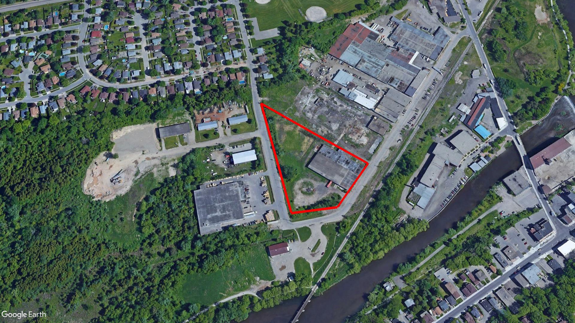 Tax Sale Cambridge, Ontario - 30 06 140 001 09800 0000