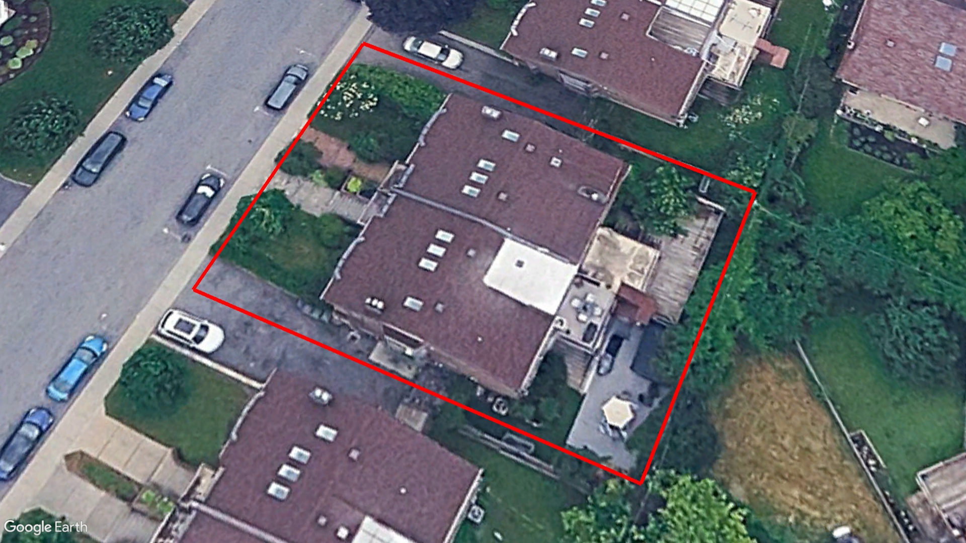 Tax Sale Montreal, Quebec - 041345-61