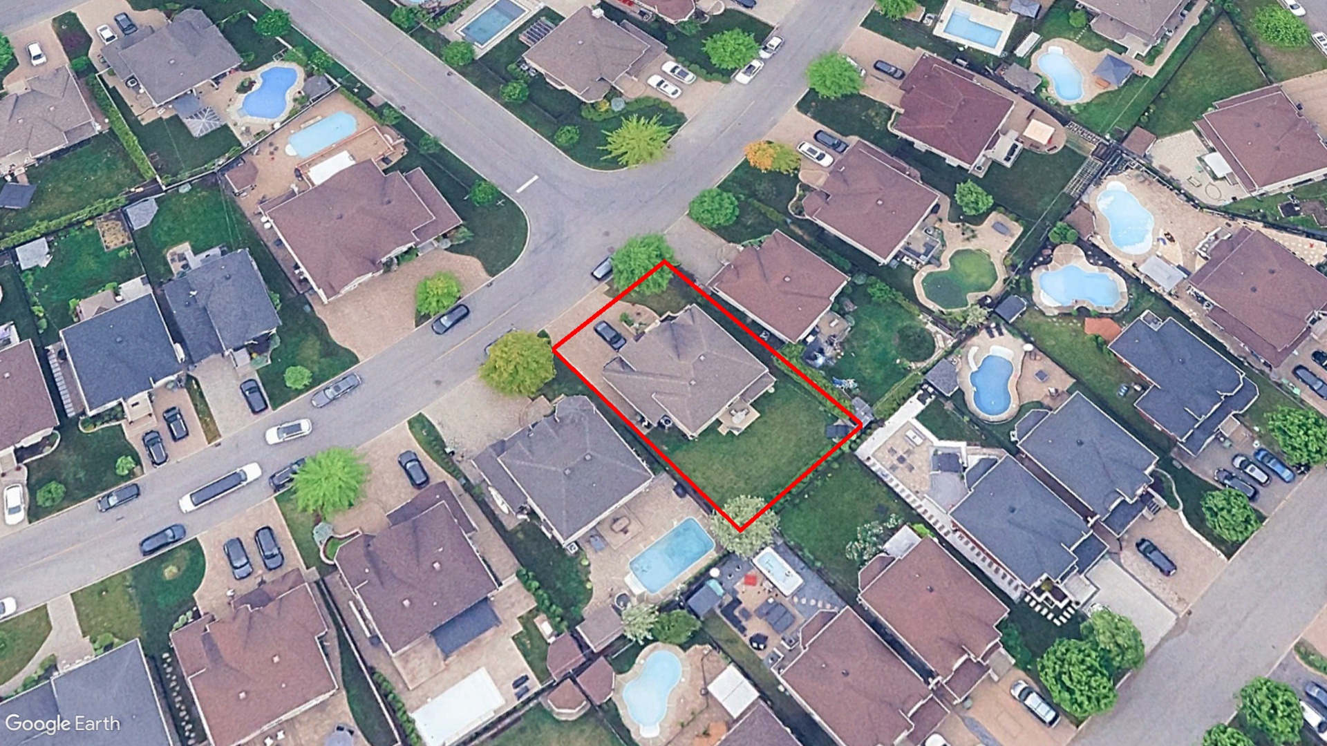 Tax Sale Montreal, Quebec - 051518-13