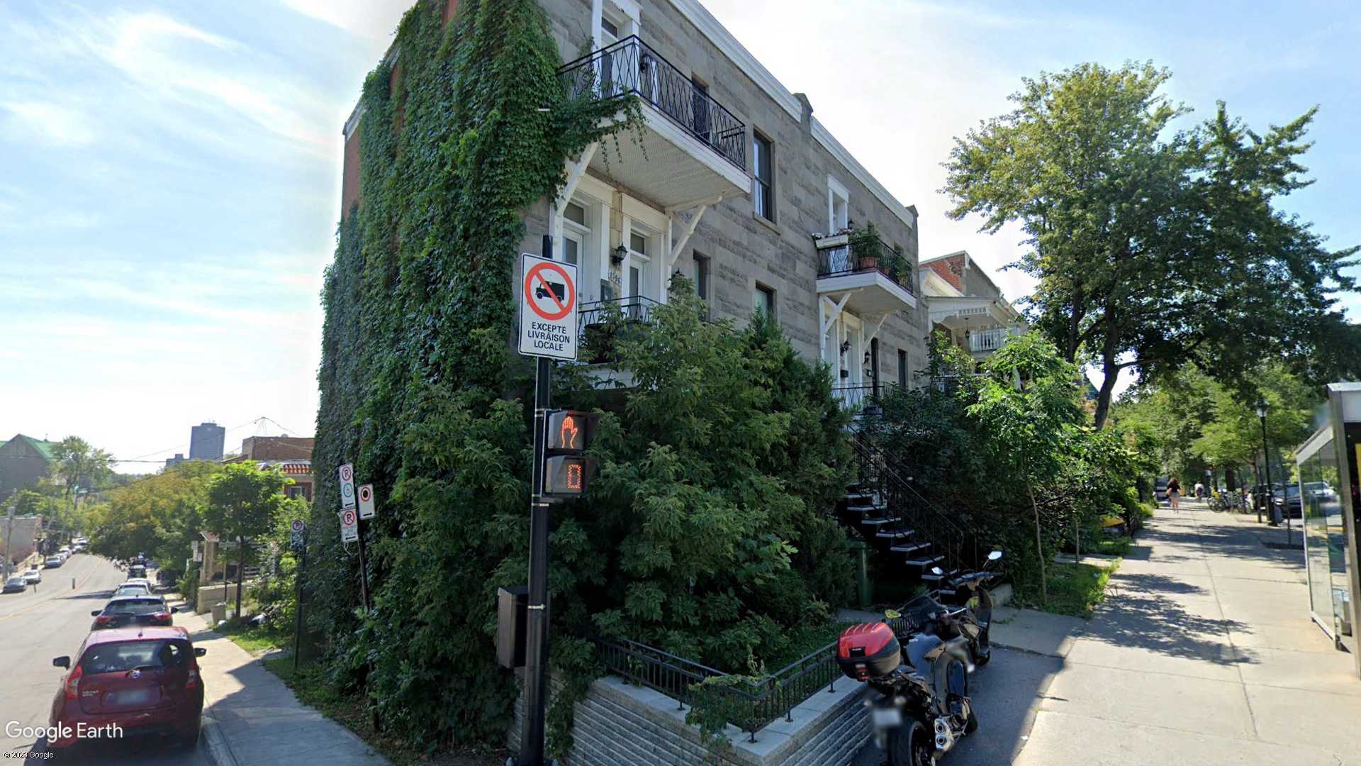 Tax Sale Montreal, Quebec - 211106-80