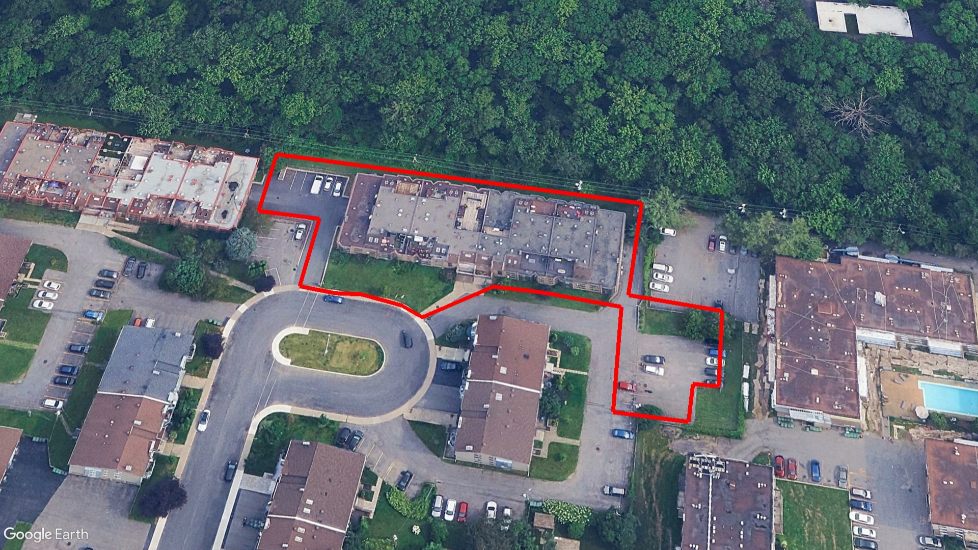 Tax Sale Montreal, Quebec - 041427-65