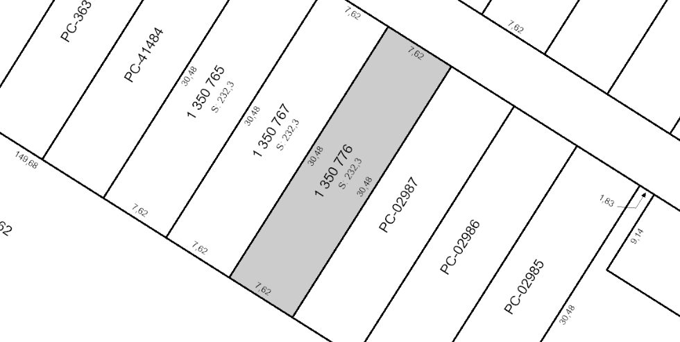 Tax Sale Montreal, Quebec - 030330-63