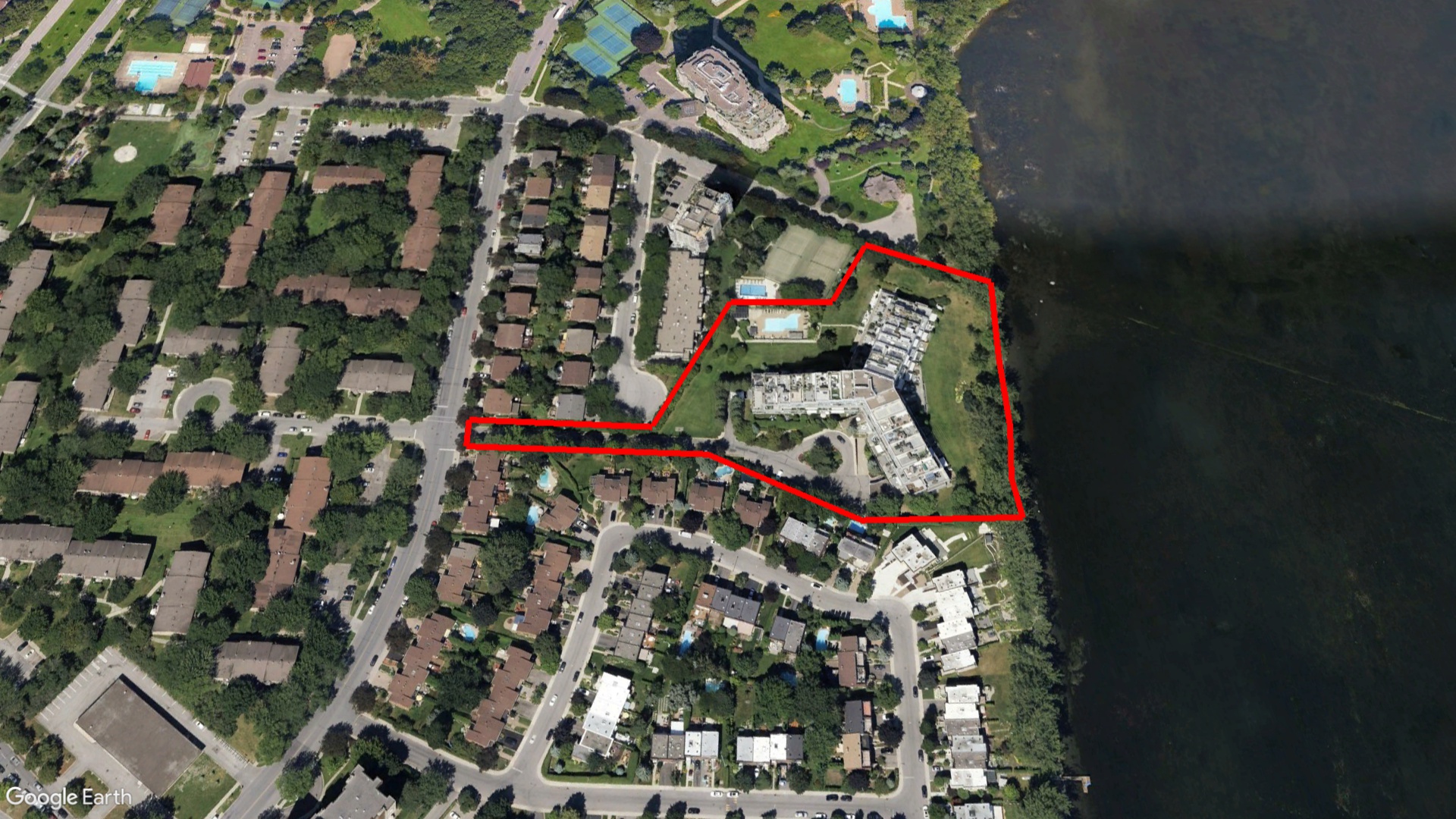 Tax Sale Montreal, Quebec - 010543-32 