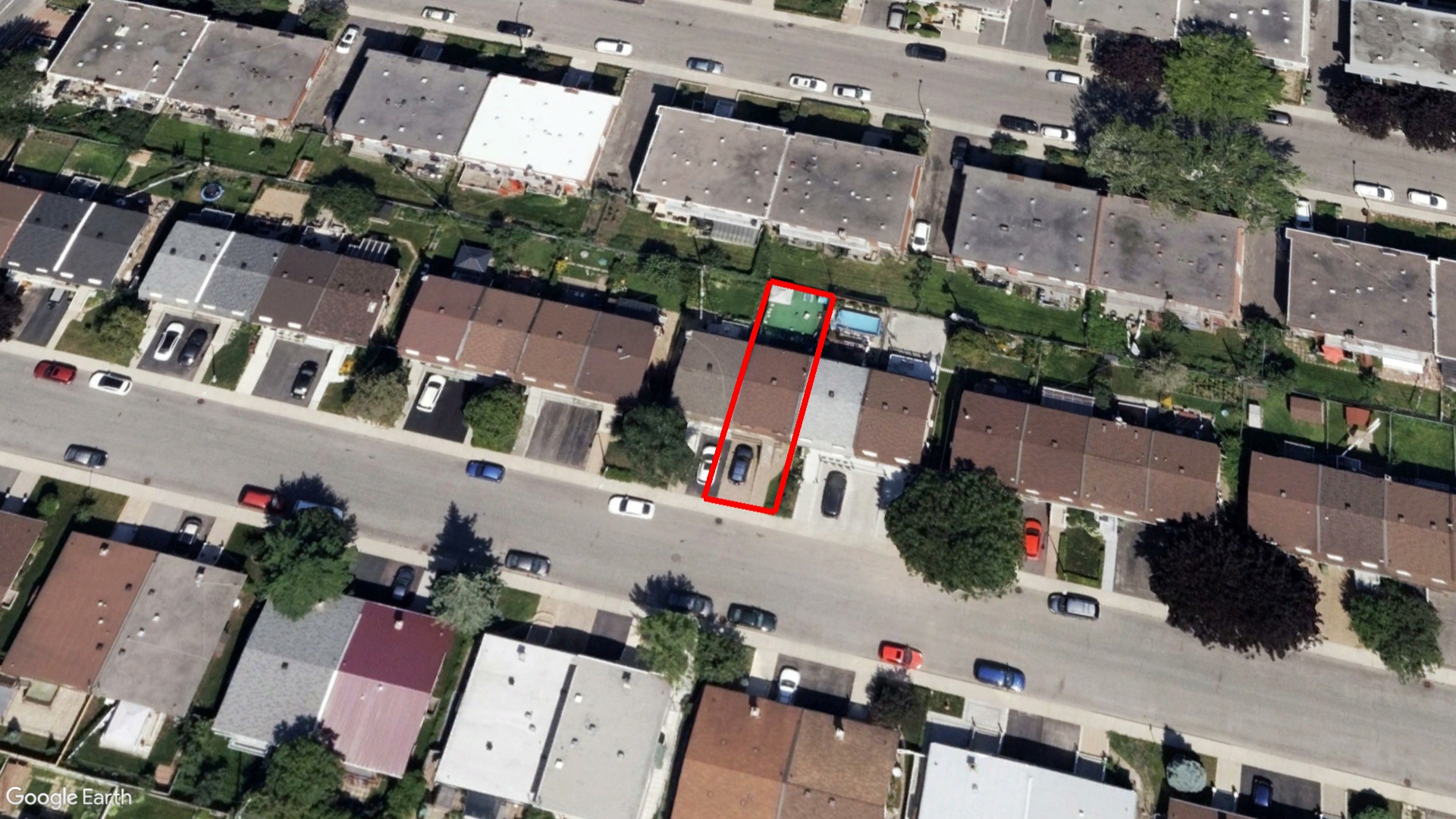 Tax Sale Montreal, Quebec - 040325-85