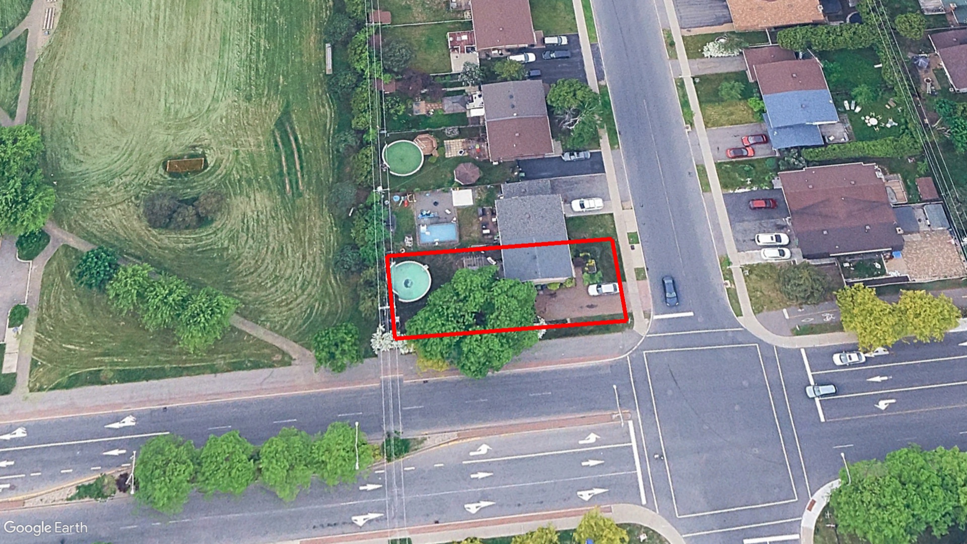 Tax Sale Montreal, Quebec - 040222-31