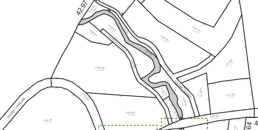 Tax Sale  Des-Collines-De-L'outaouais, Quebec - 5853-79-2752