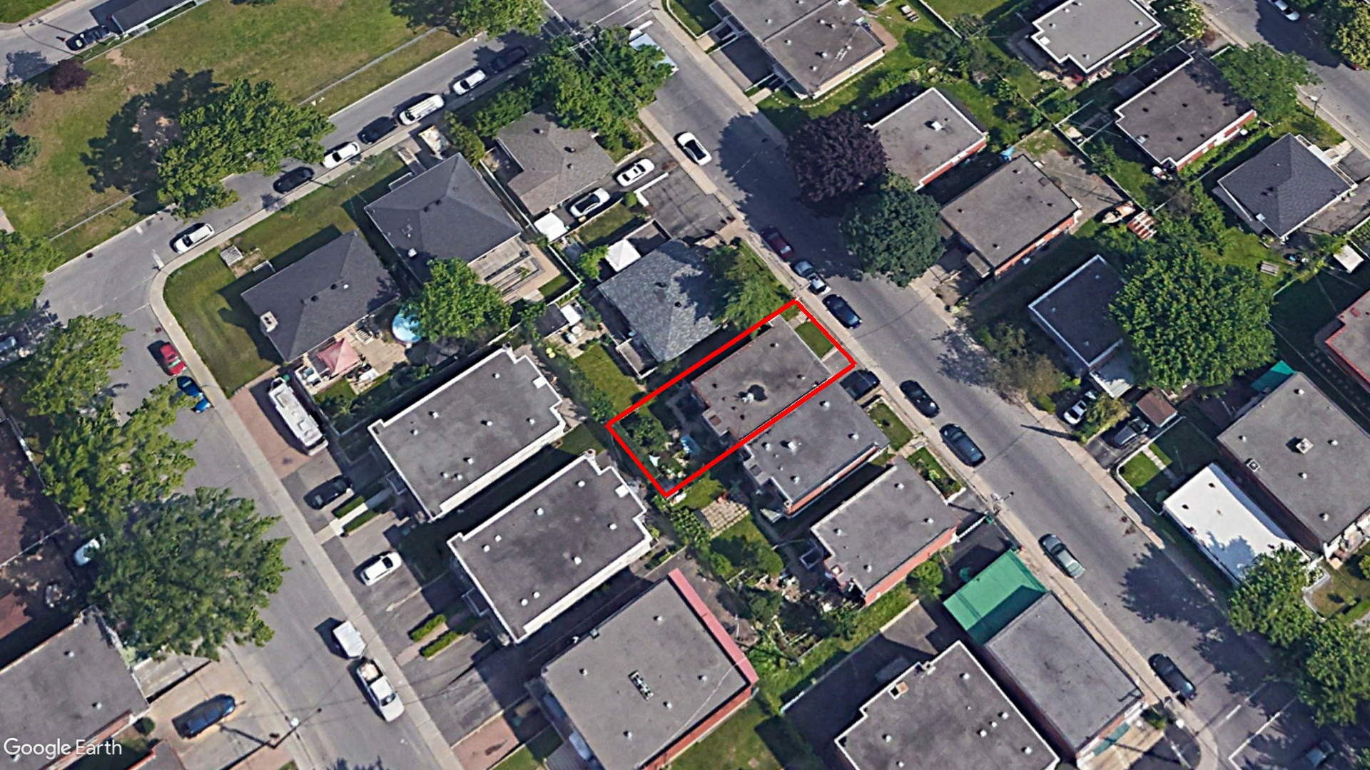 Tax Sale Montreal, Quebec - 020704-15 