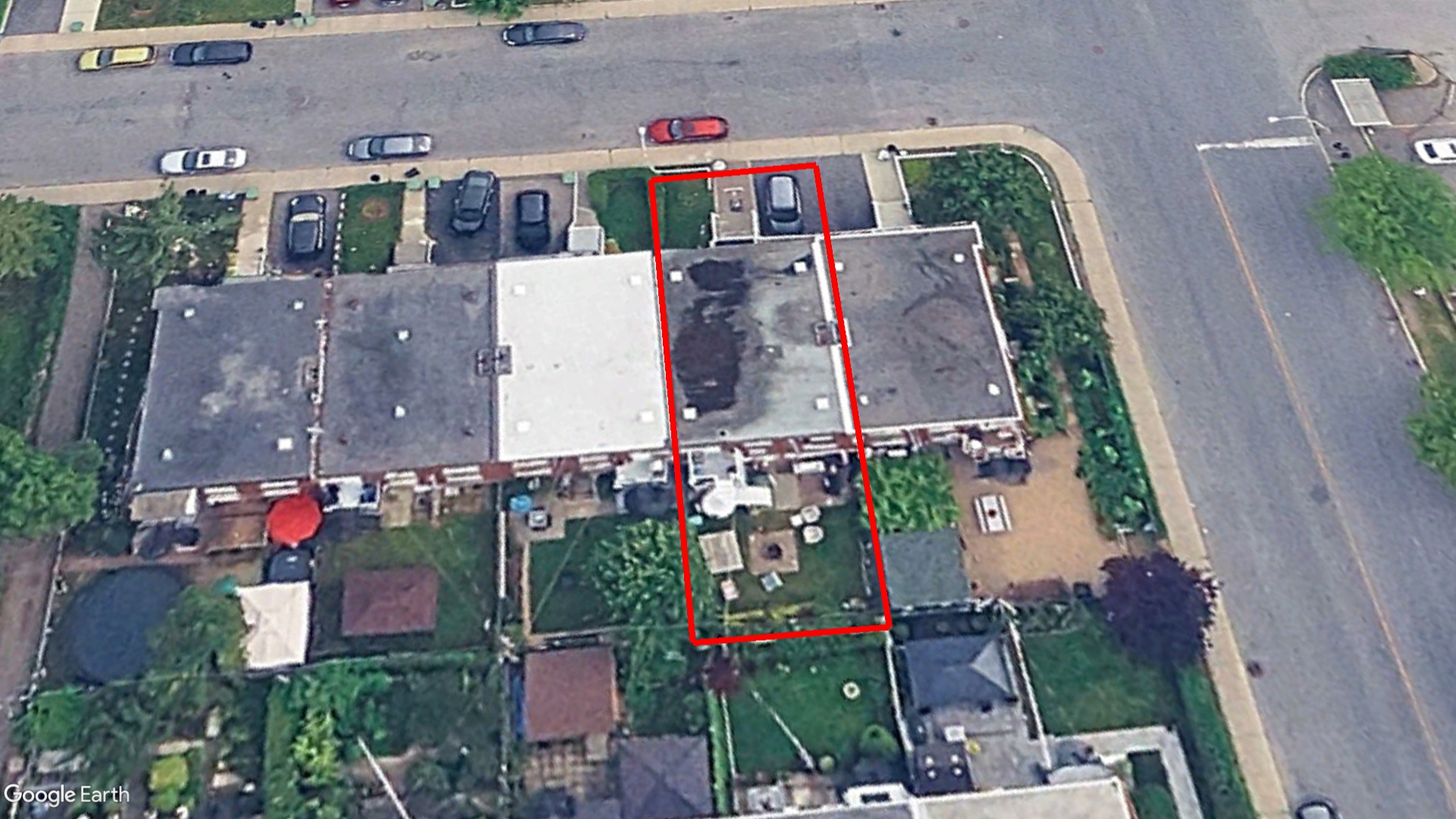 Tax Sale Montreal, Quebec - 040378-64