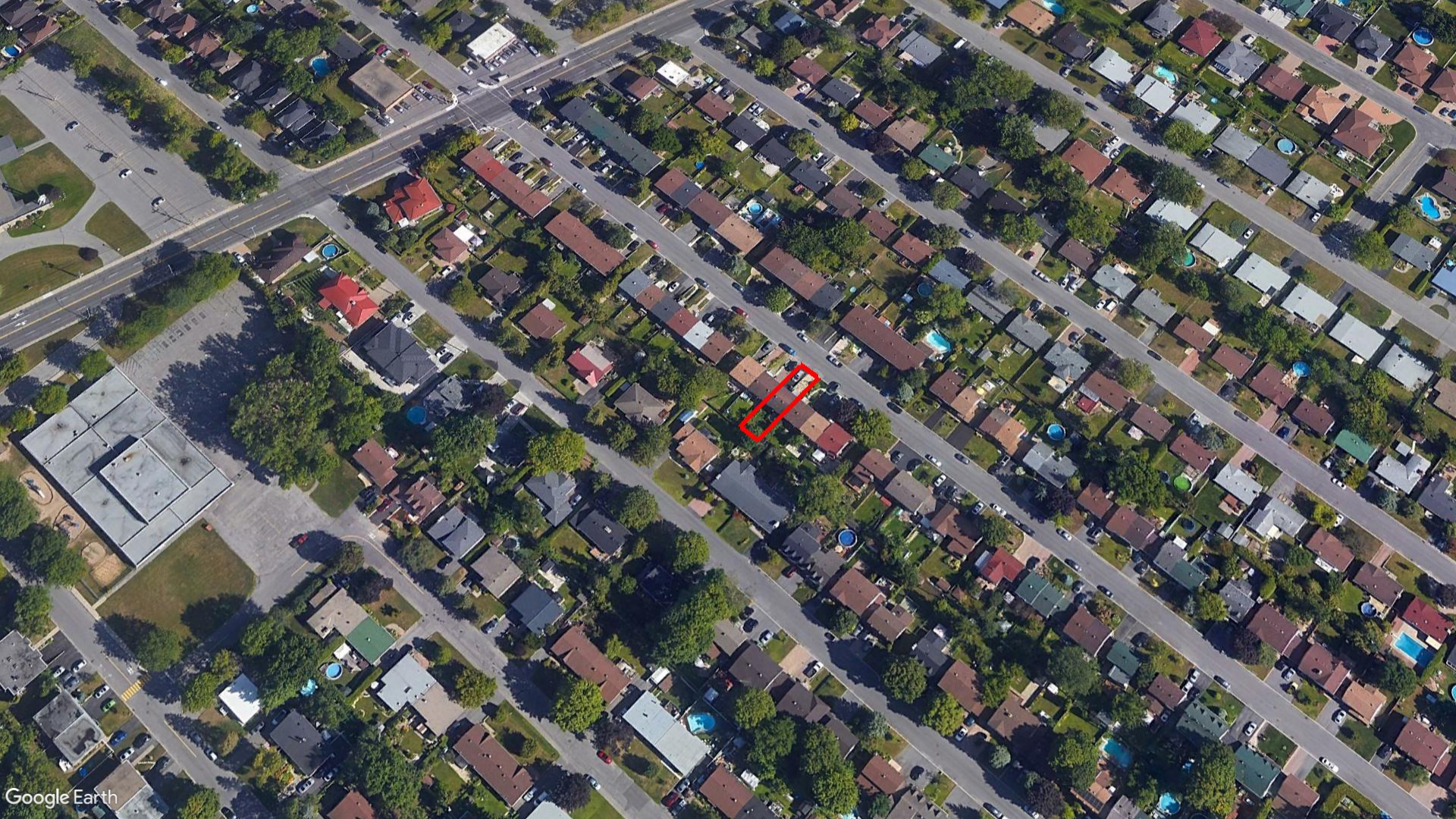 Tax Sale Montreal, Quebec - 040175-38