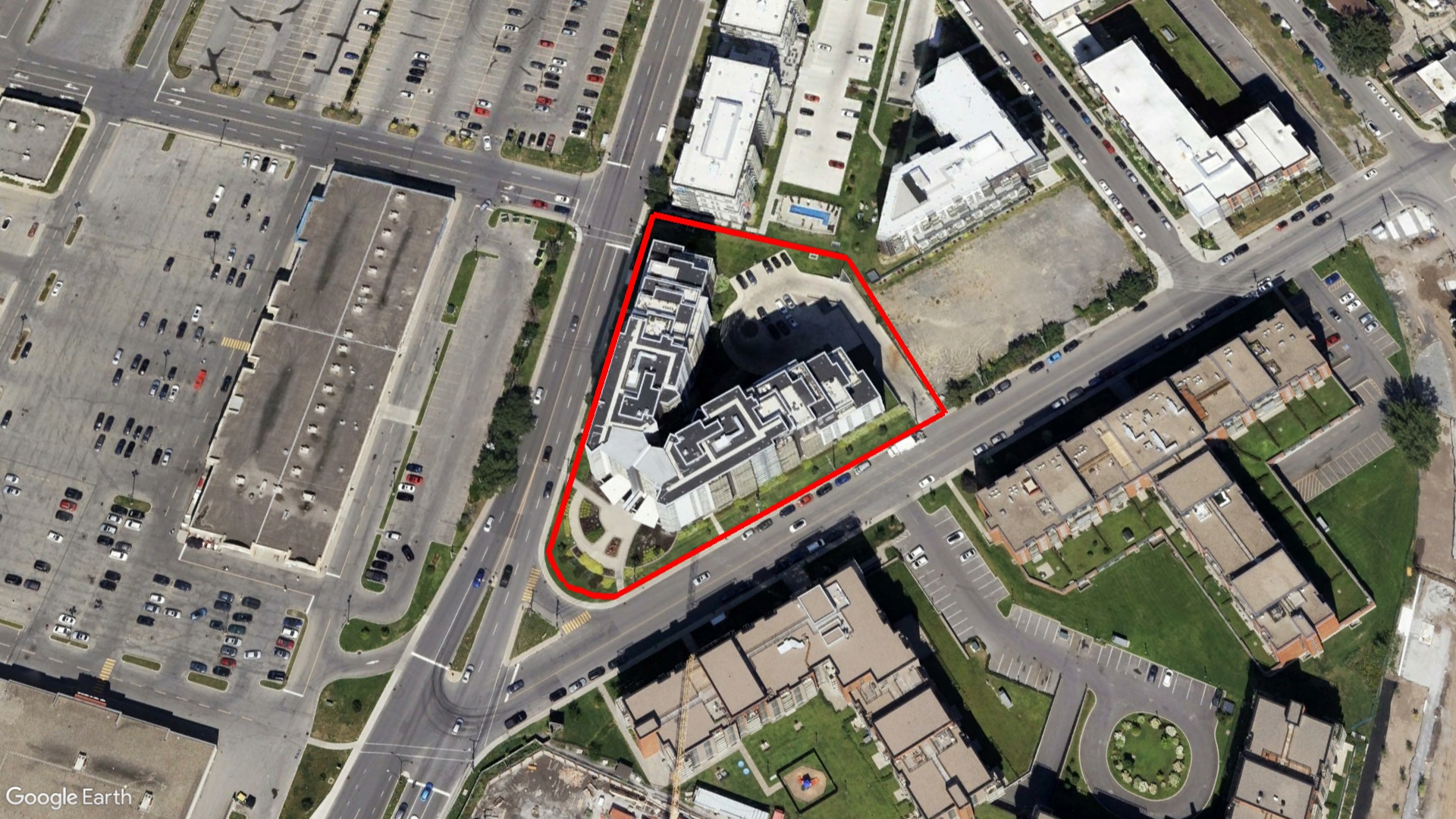 Tax Sale Montreal, Quebec - 052506-04