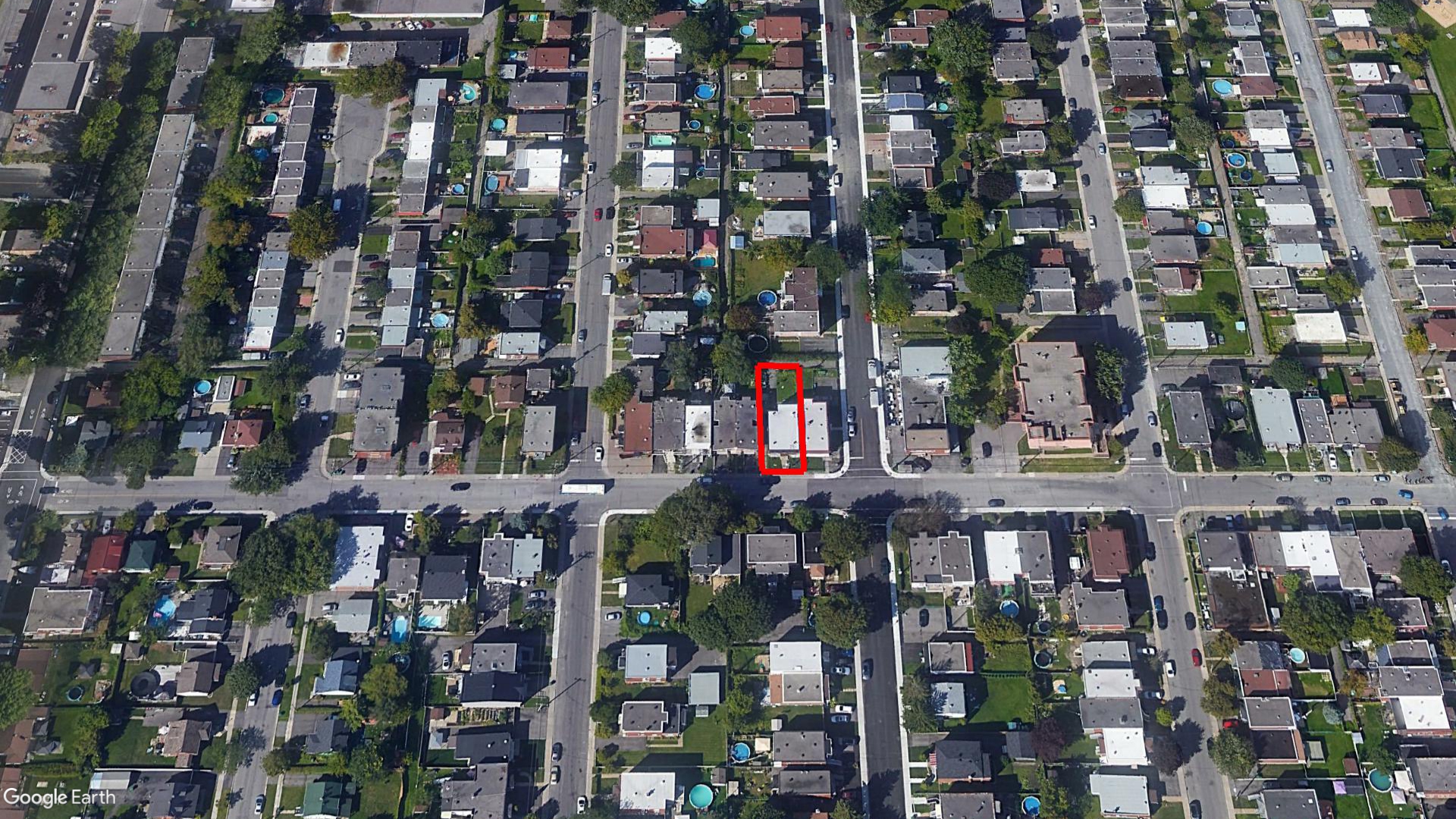 Tax Sale Montreal, Quebec - 050572-09