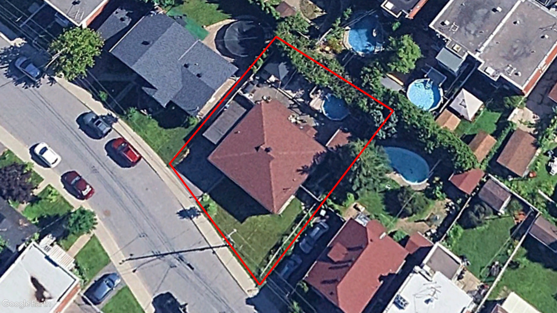 Tax Sale Montreal, Quebec - 020729-78