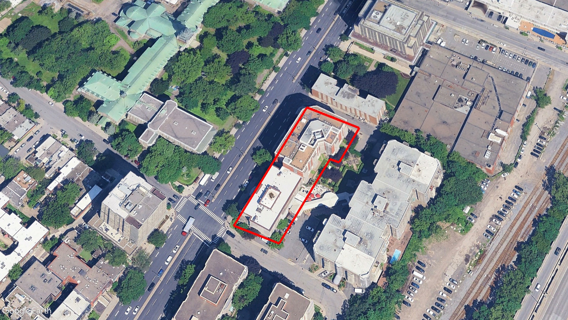 Tax Sale Montreal, Quebec - 260209-41