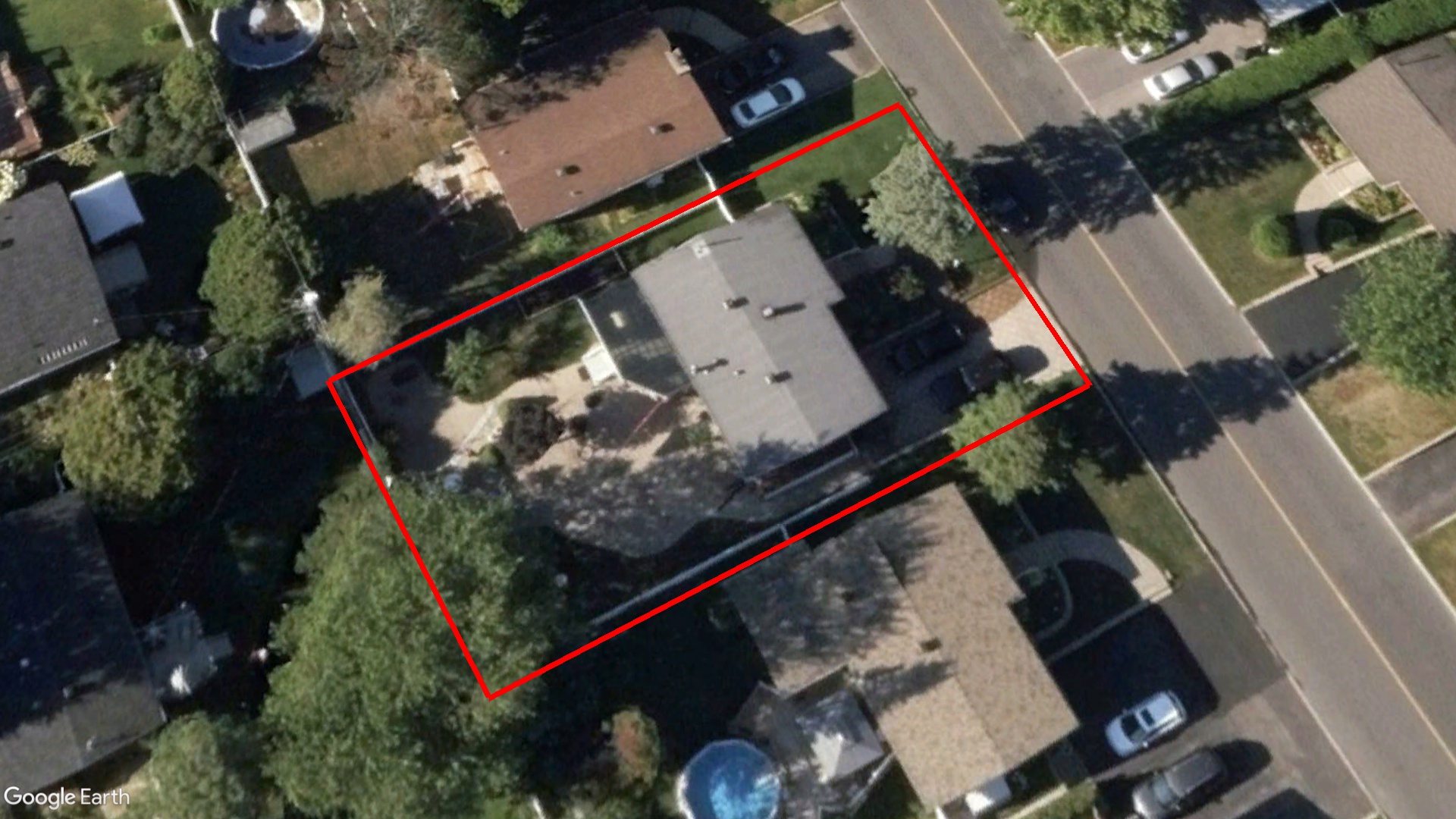 Tax Sale Montreal, Quebec - 040055-60