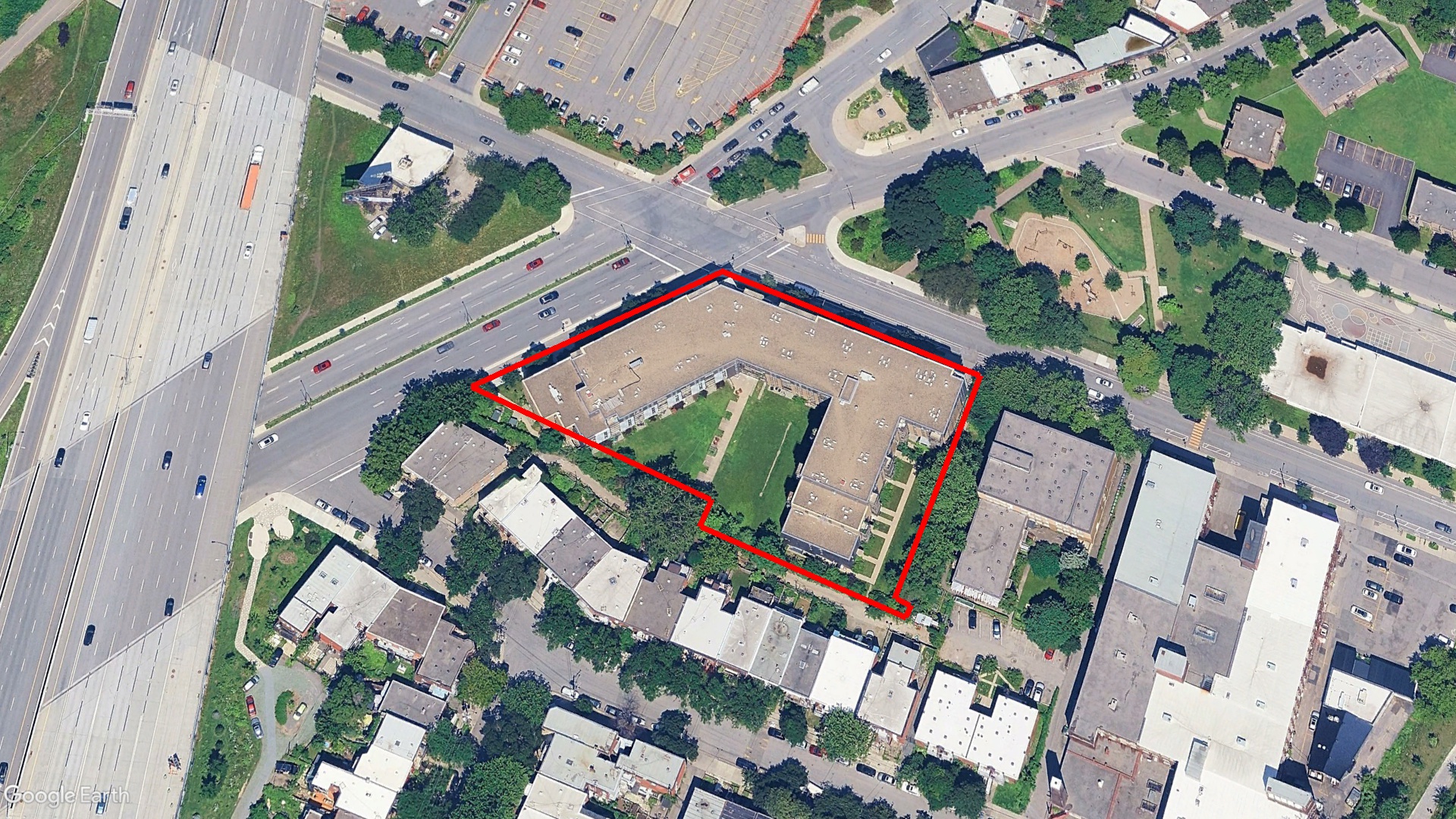 Tax Sale Montreal, Quebec - 420892-01