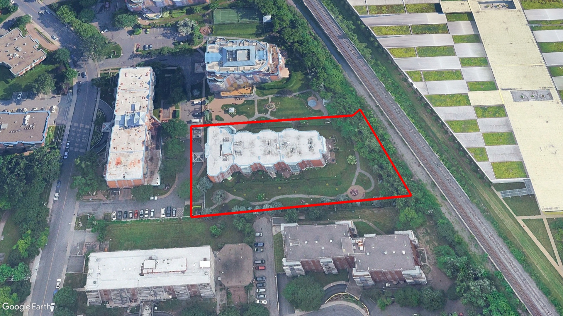 Tax Sale Montreal, Quebec - 041371-79