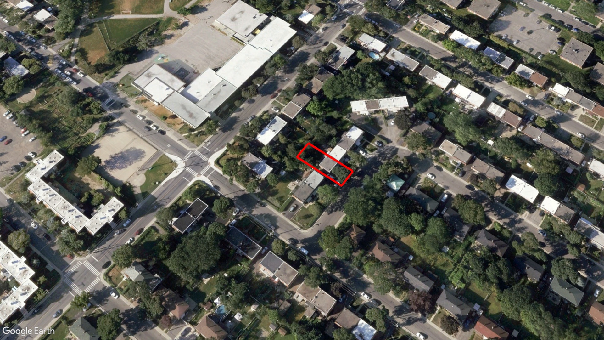 Tax Sale Montreal, Quebec - 040371-05