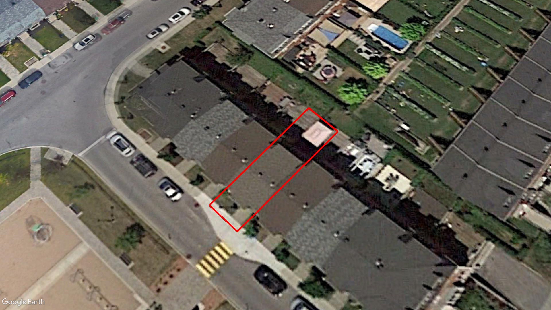 Tax Sale Montreal, Quebec - 051710-35