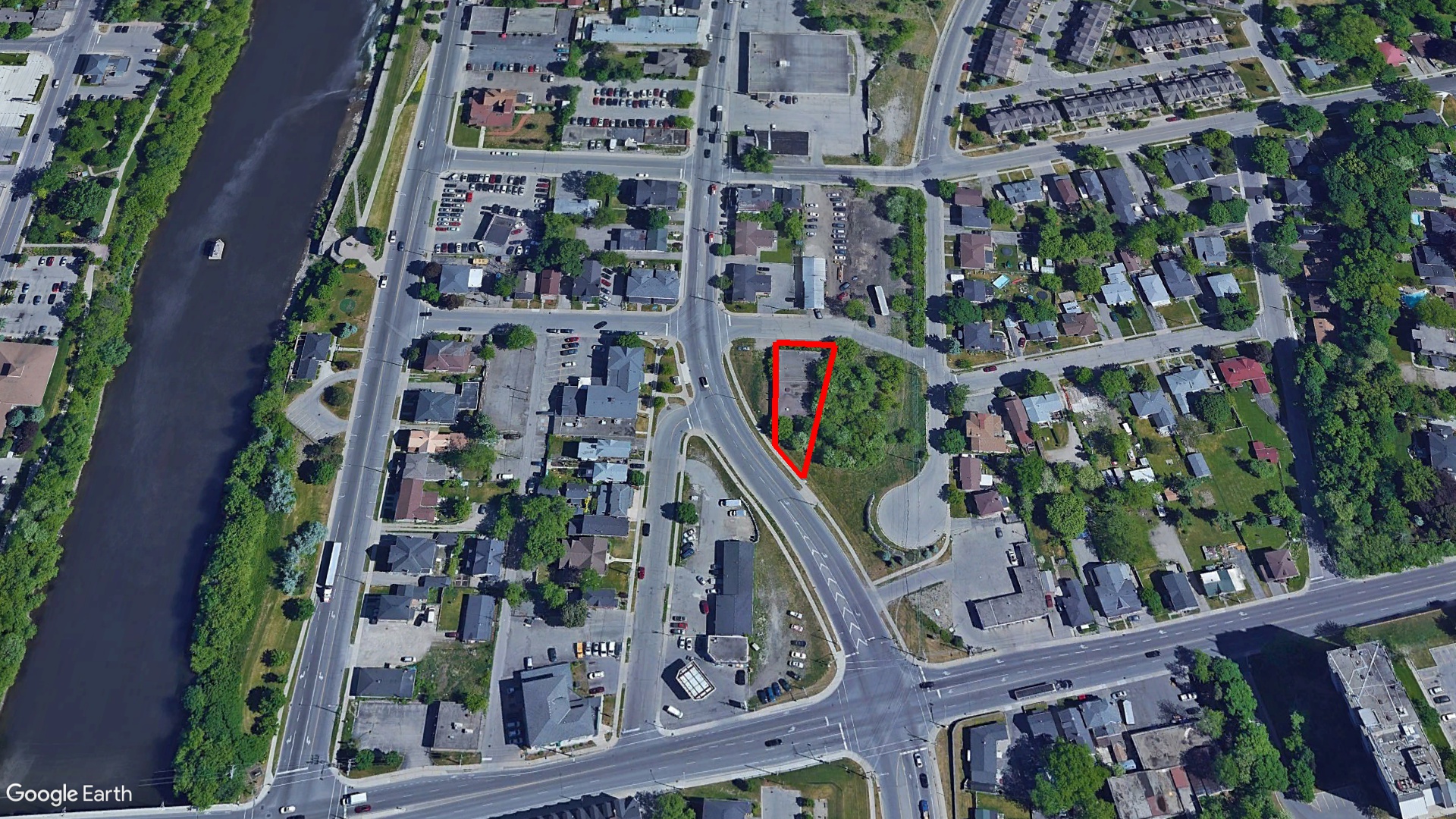 Tax Sale Cambridge, Ontario - 30 06 040 029 00500 0000