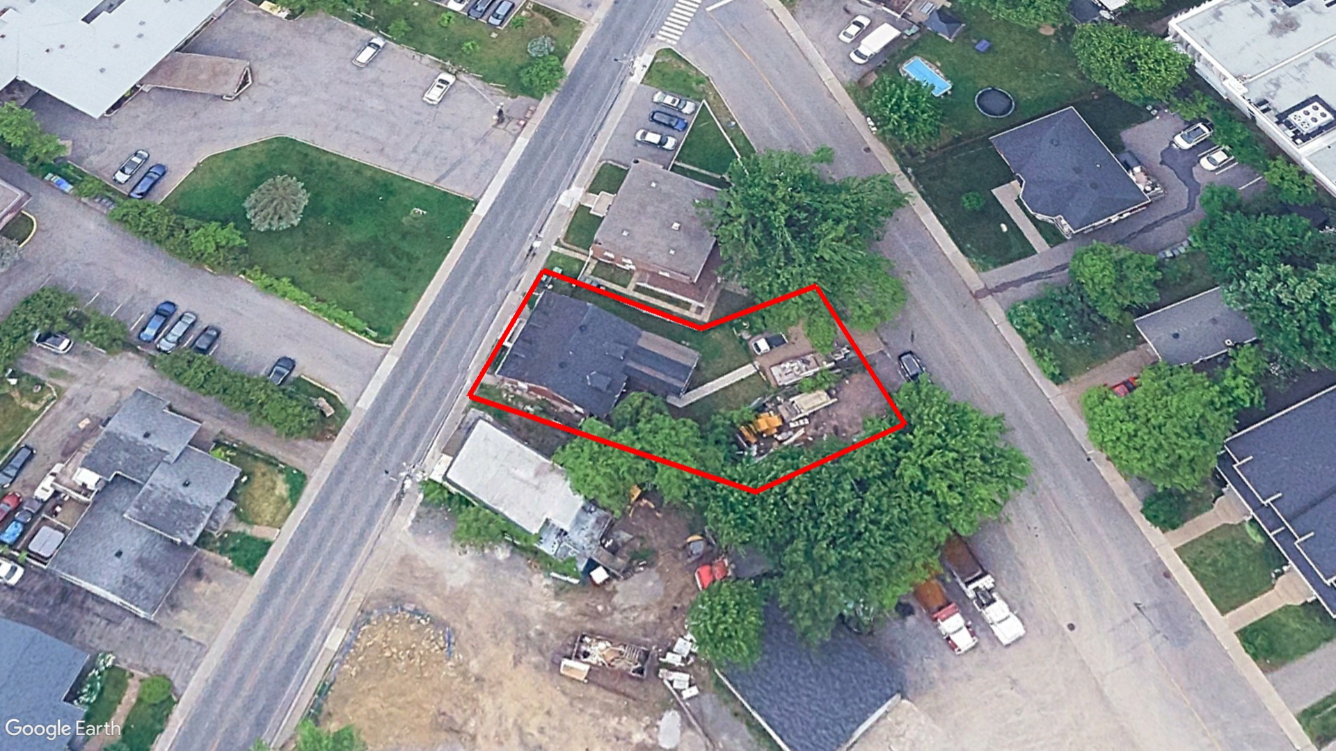 Tax Sale Montreal, Quebec - 040846-56