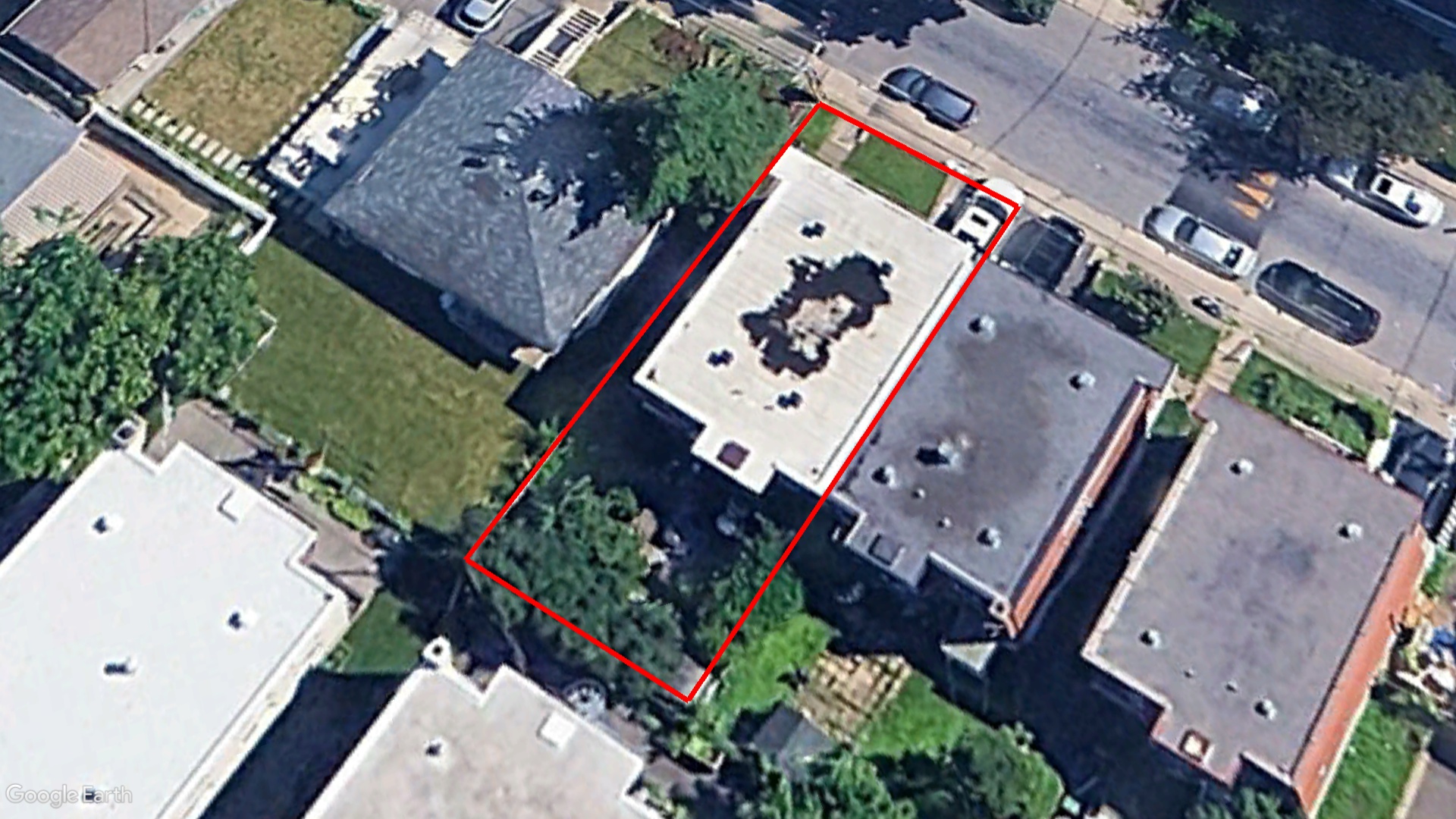 Tax Sale Montreal, Quebec - 020704-15