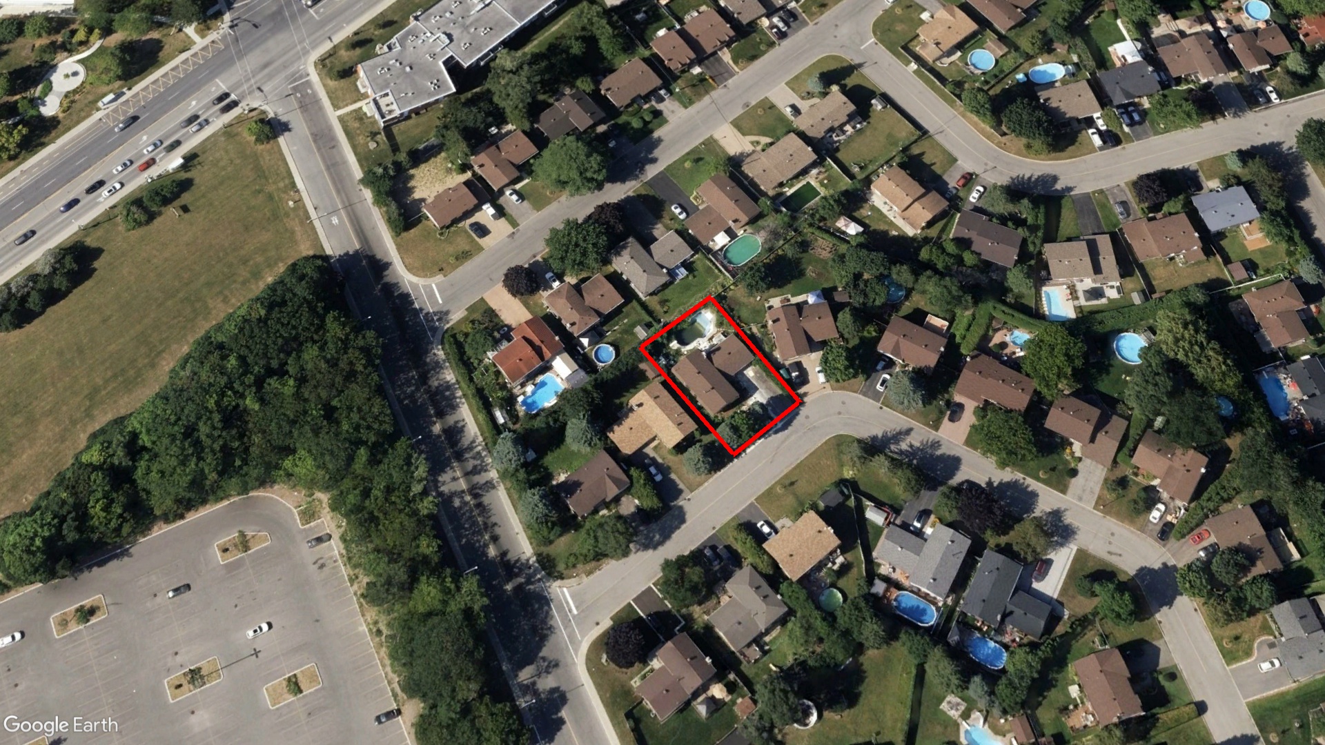 Tax Sale Montreal, Quebec - 040196-64