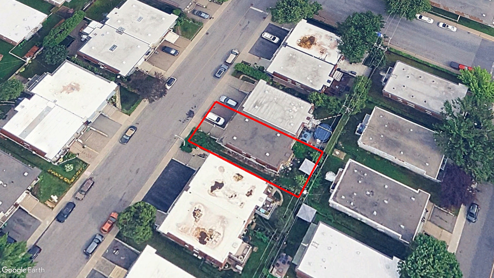 Tax Sale Montreal, Quebec - 040482-71