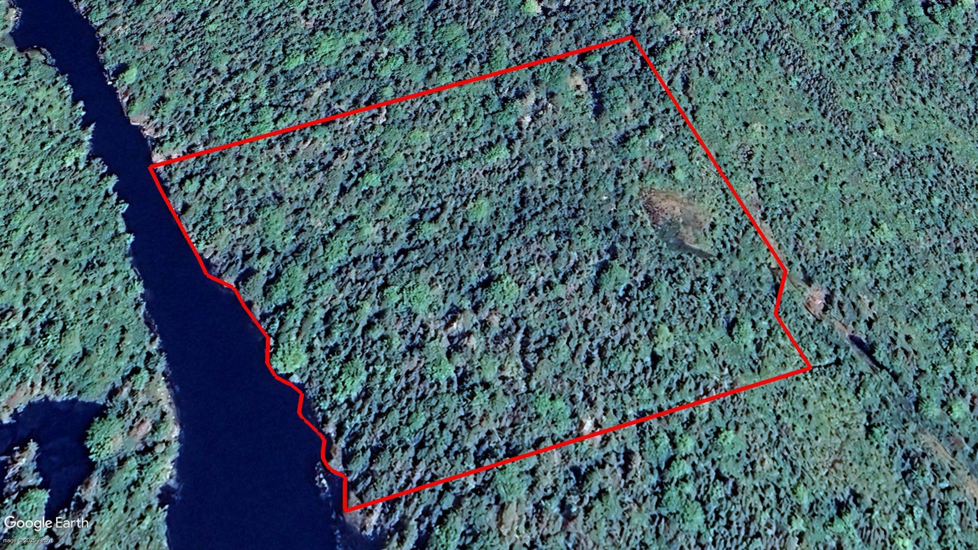 Tax Sale Queens, Nova Scotia - 05727855