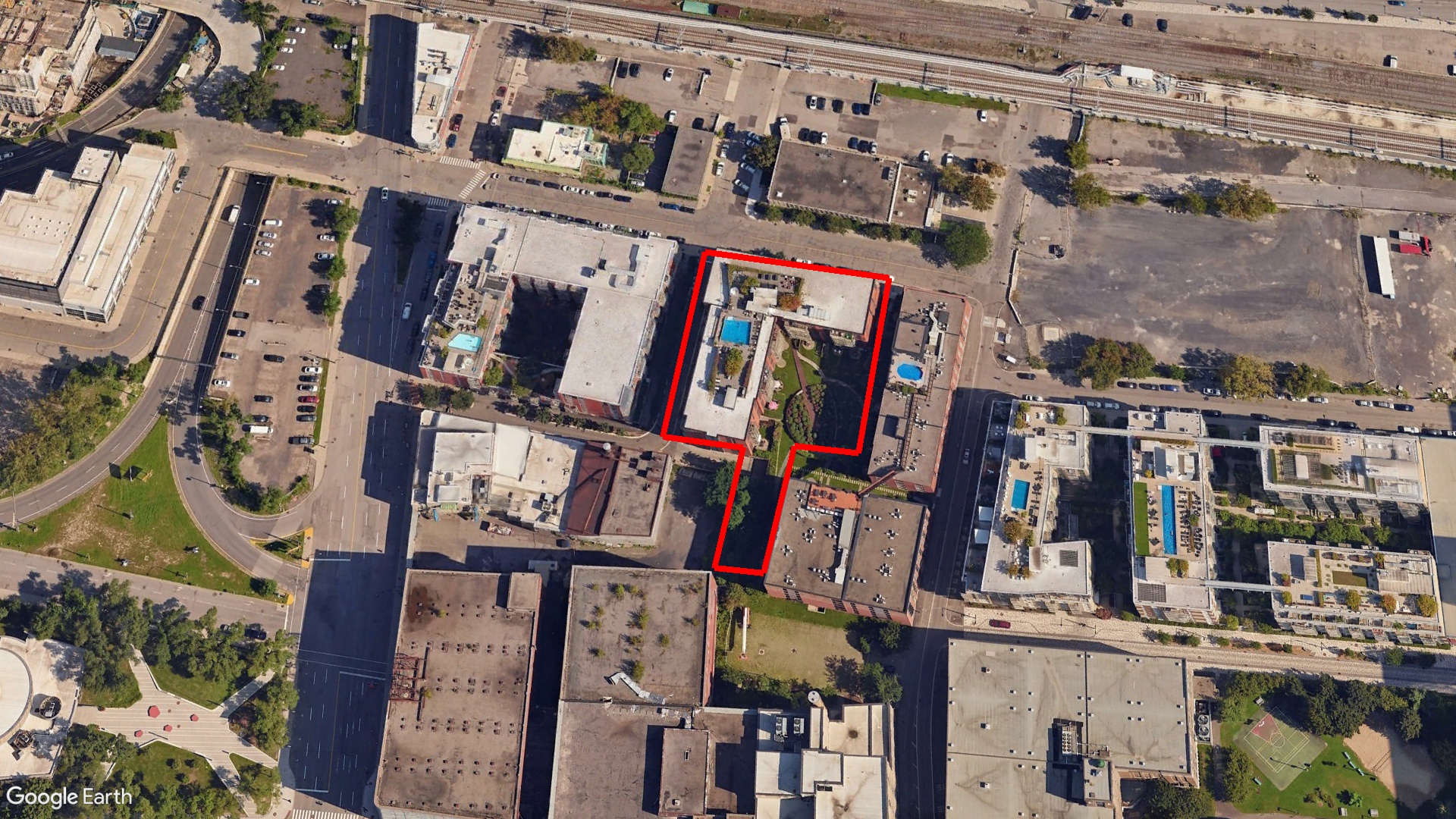 Tax Sale Montreal, Quebec - 120204-51